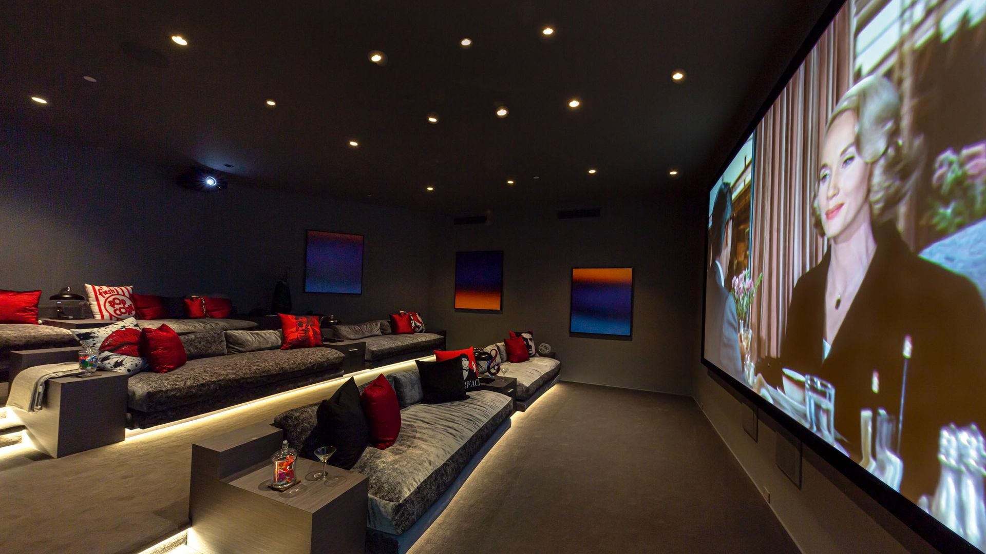 Casa Kari Whitman HOLA 4170