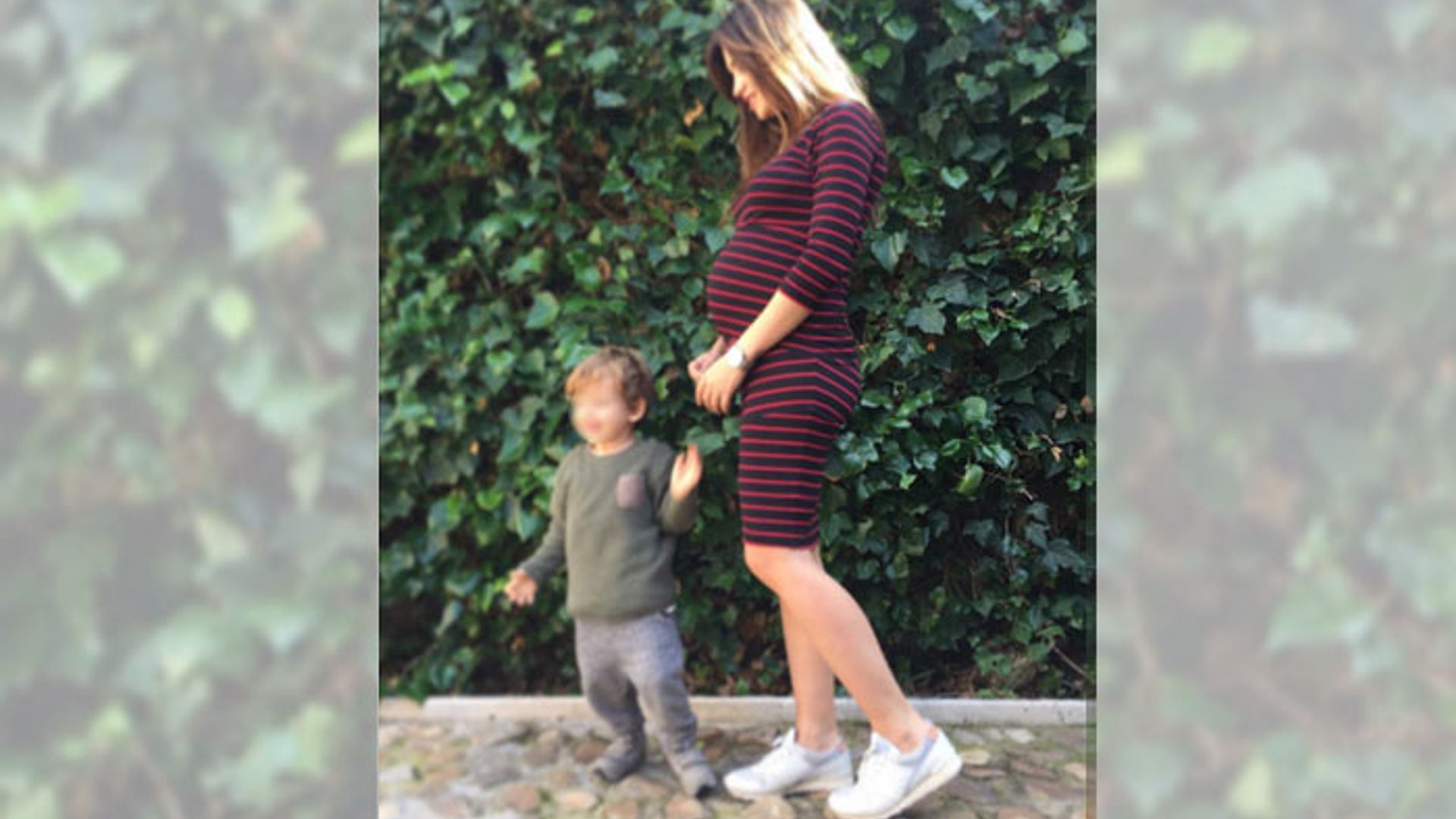 Sara Carbonero muestra su embarazo... y la otra 'curva' de su felicidad