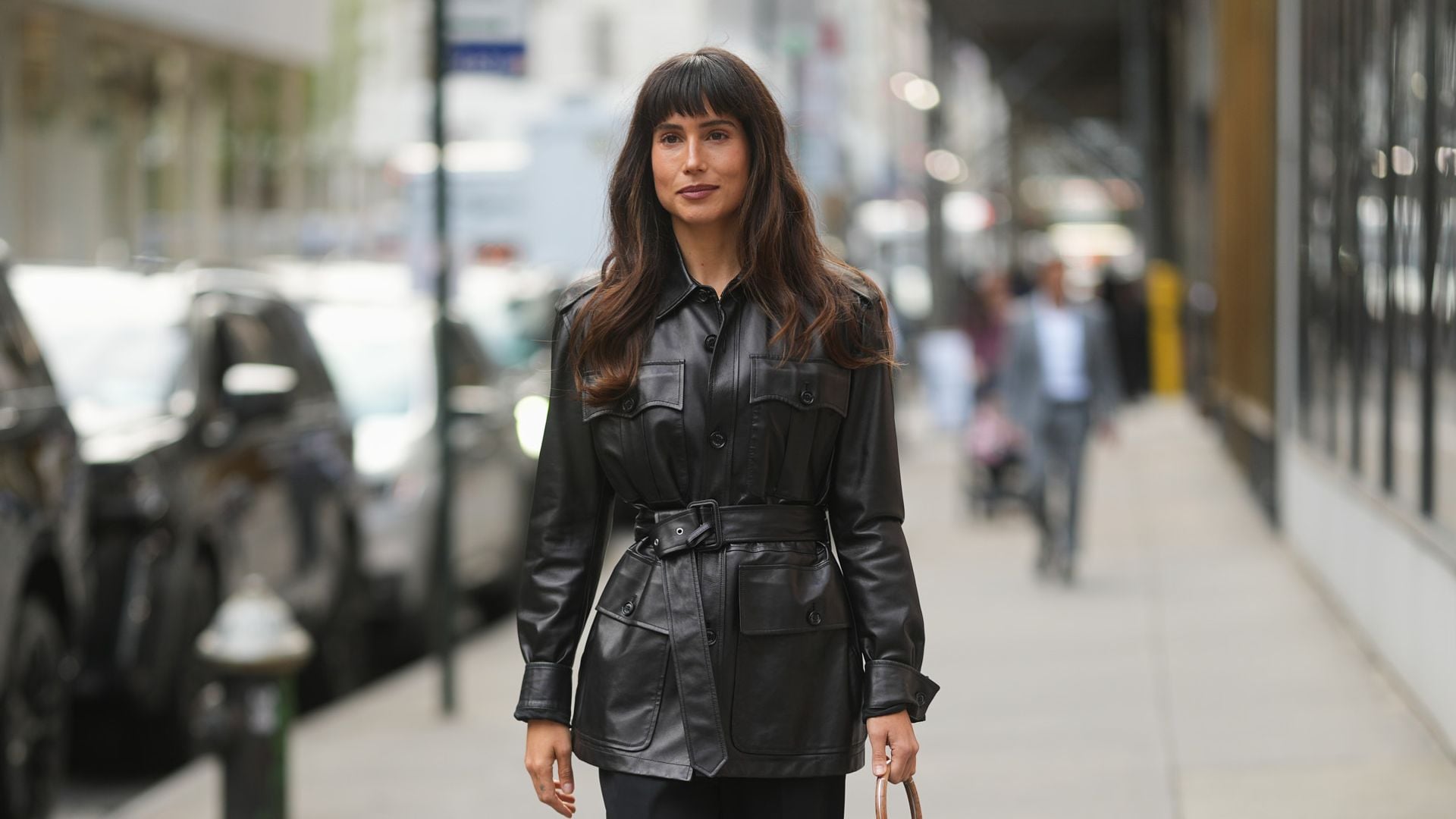Belén Hostalet con look negro en Nueva York para el desfile de Ralph Lauren
