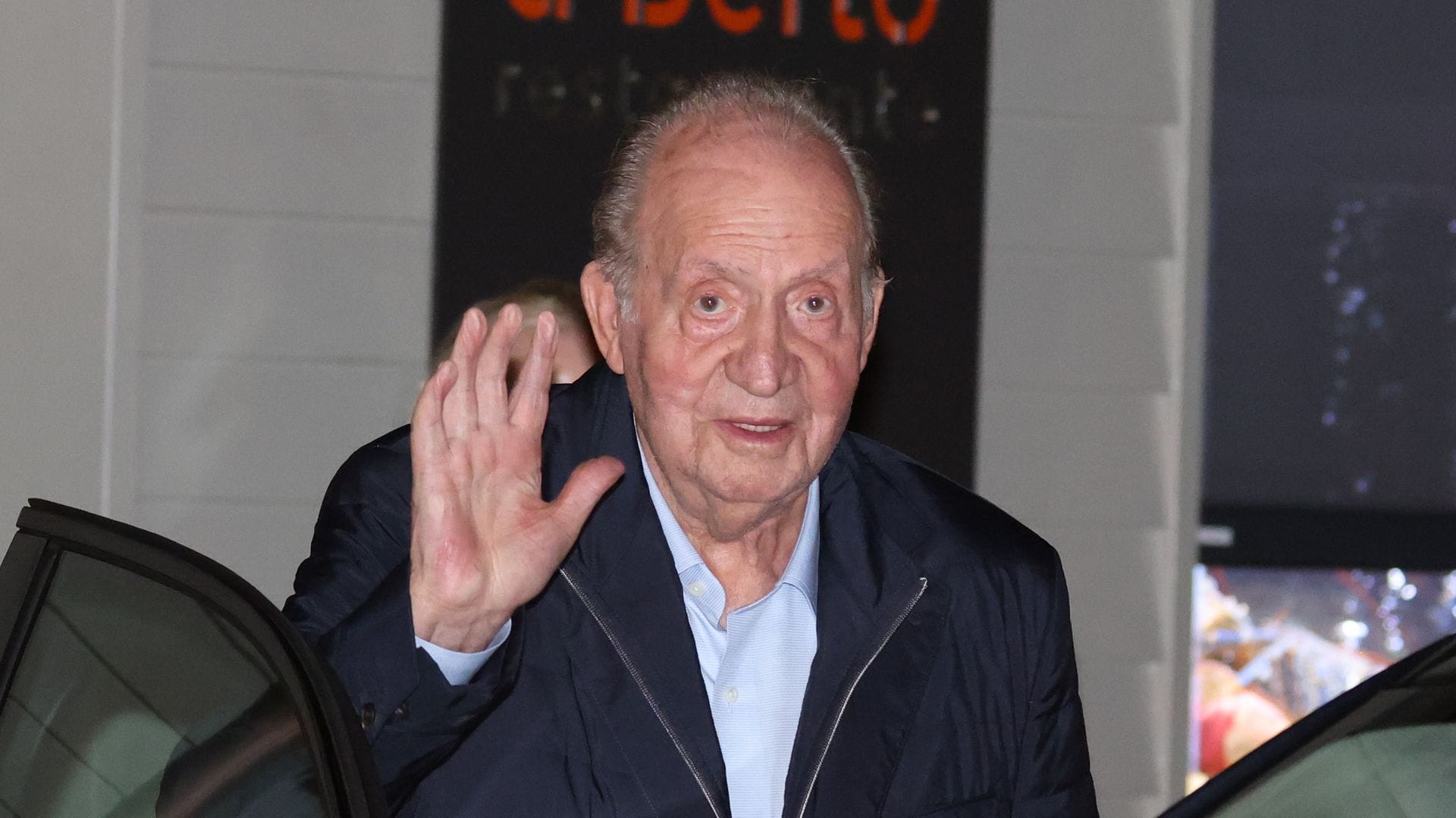 El rey Juan Carlos cena con unos amigos en este restaurante de O Grove en Galicia 
