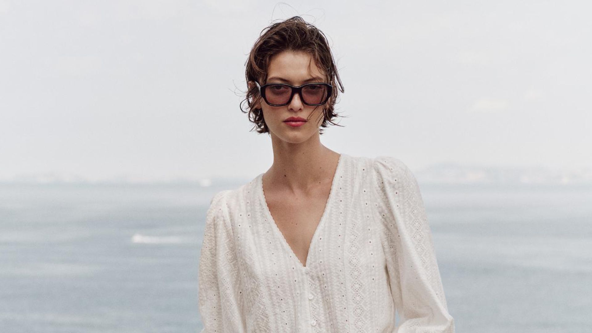 Estas blusas fresquitas y muy elegantes son ideales para ir a la oficina en verano