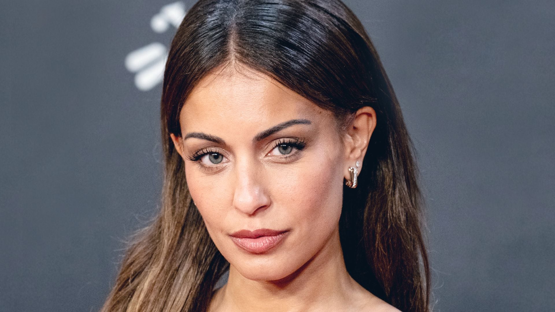 Hiba Abouk en el Festival de San Sebastián el 27 de septiembre de 2025