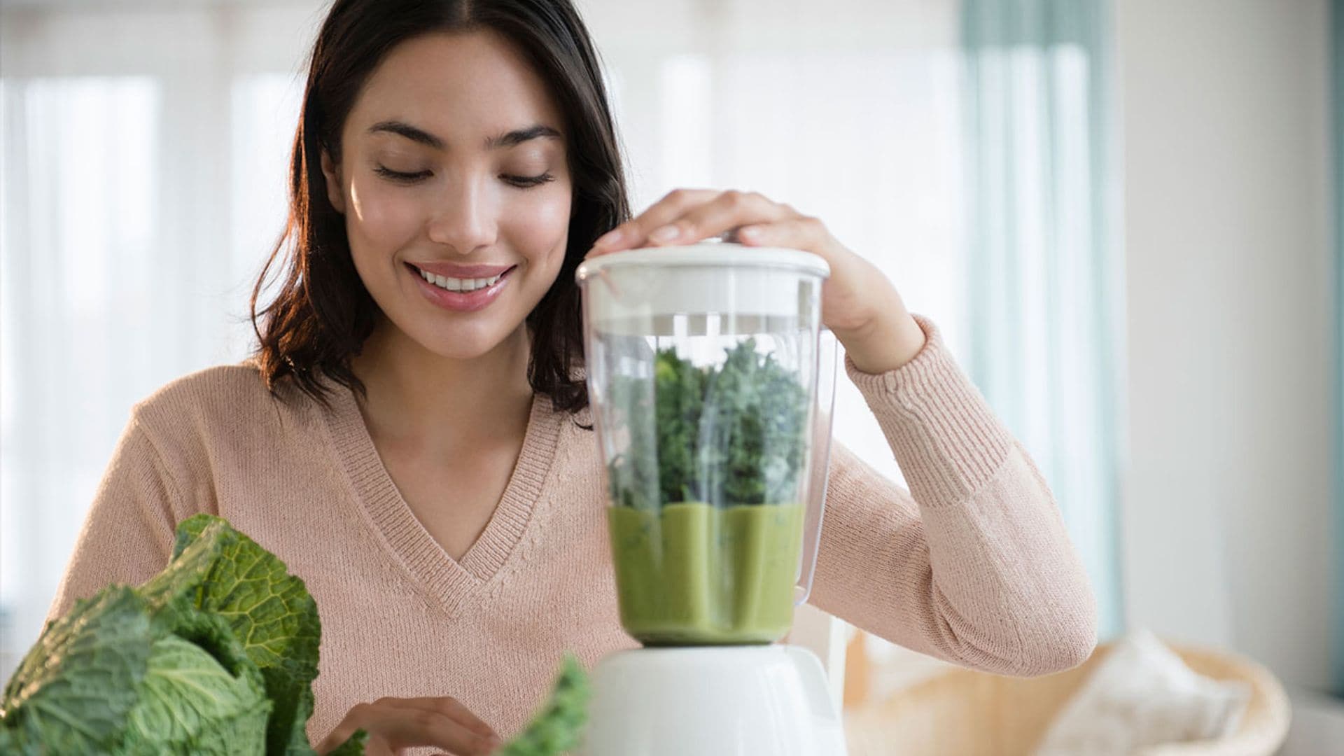 Cinco opciones saludables de batidos para adelgazar que puedes tomar en desayunos y meriendas