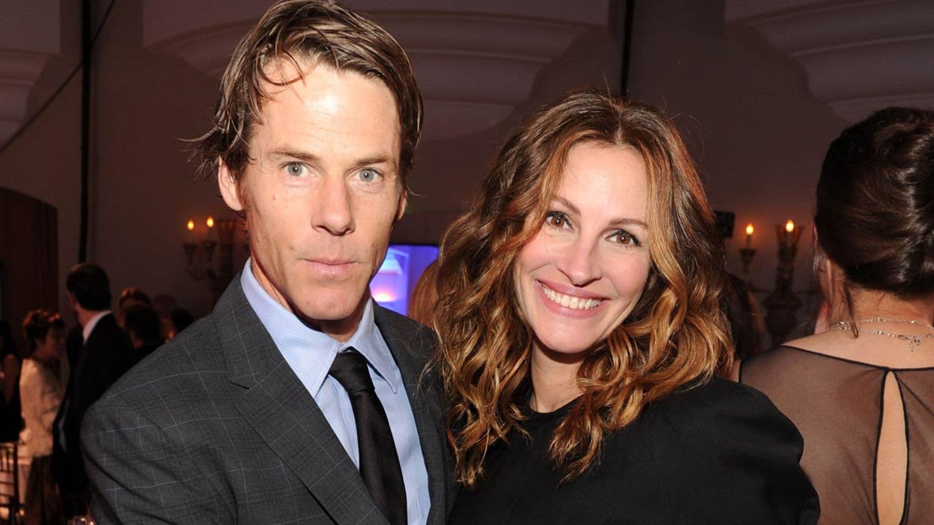 Julia Roberts y su marido comparten tiernas e inusuales fotos de sus mellizos por su 17º cumpleaños