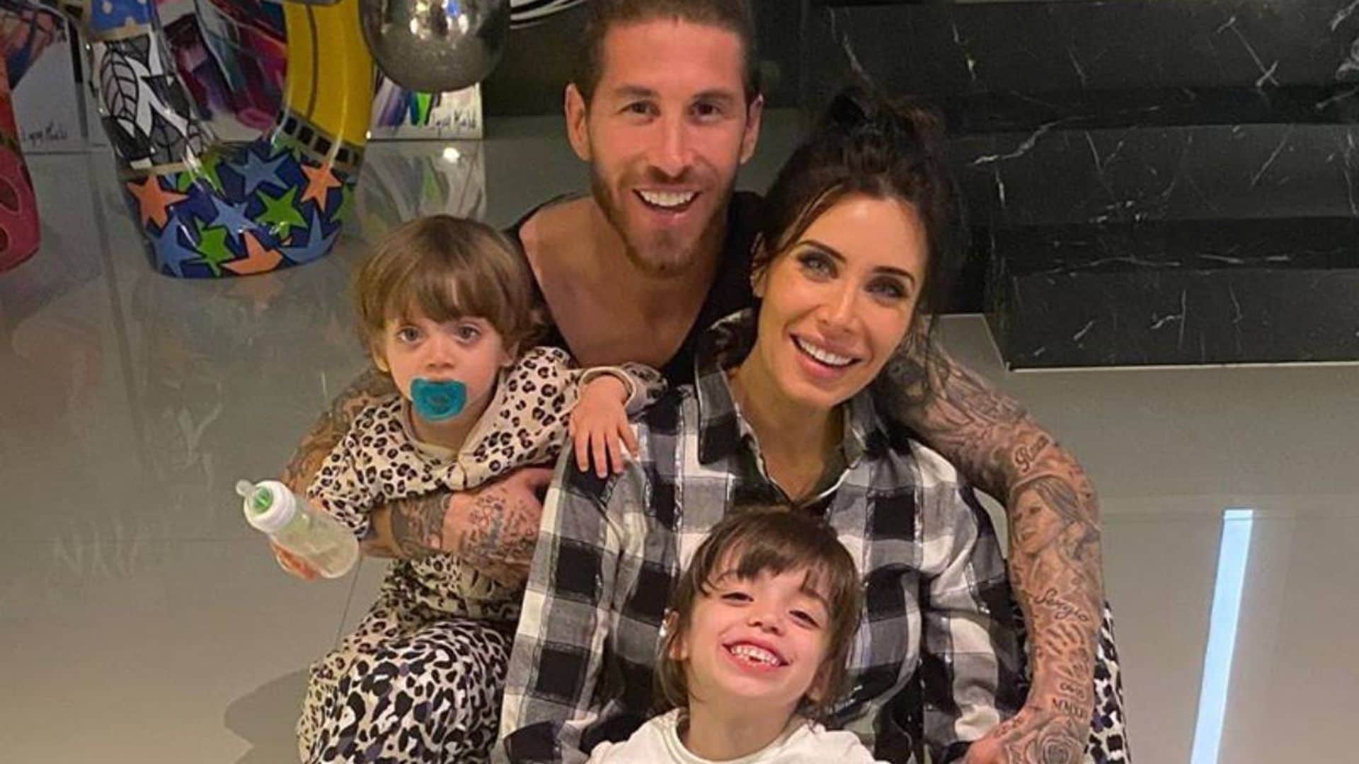 'De tal palo, tal astilla', los hijos de Pilar Rubio y Sergio Ramos hacen sus pinitos en el fútbol