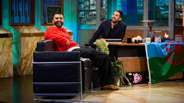Manuel Turizo junto a David Broncano en 'La Revuelta' de TVE1
