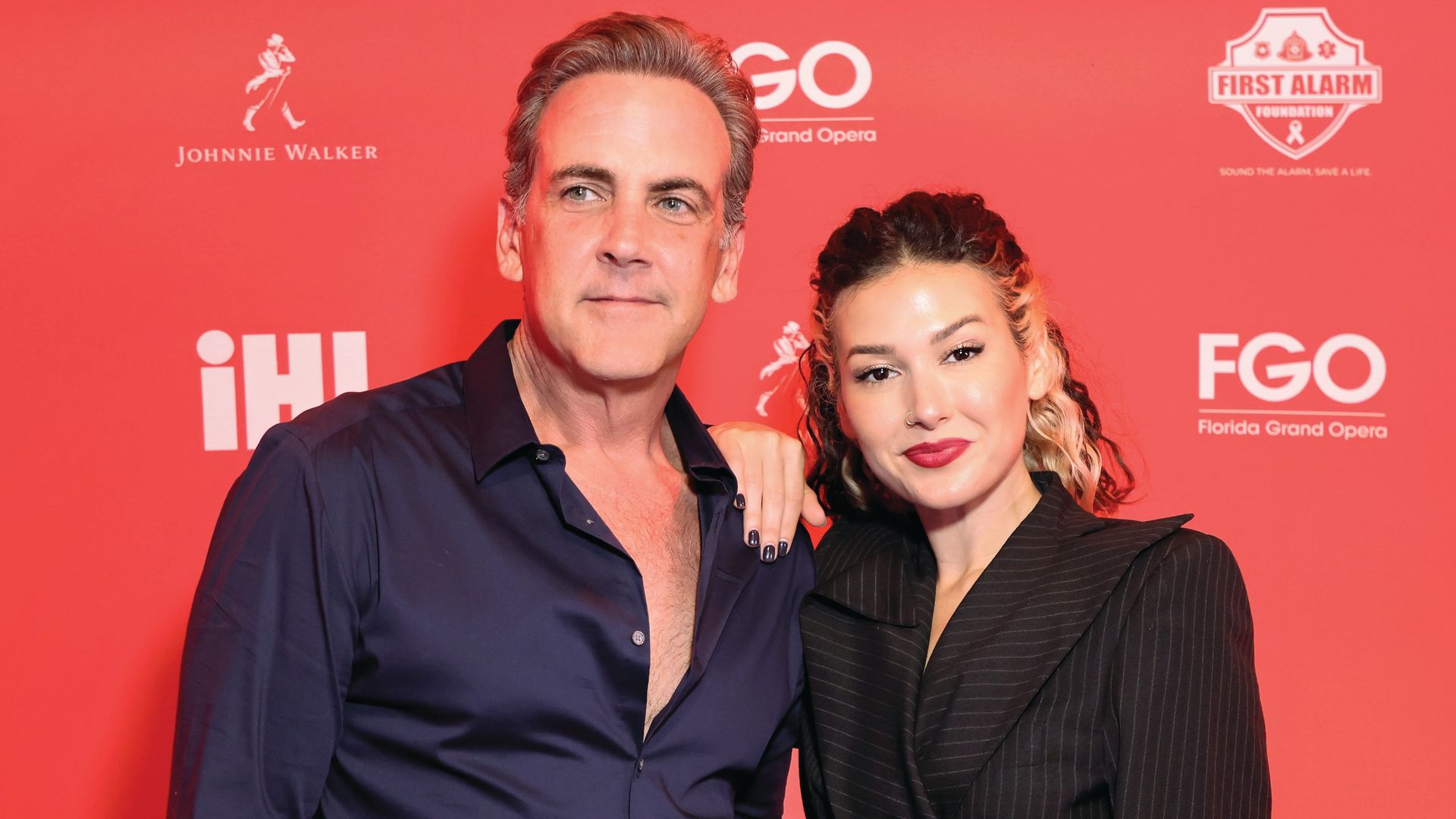 Carlos Ponce y Nella durante su presentación en Casa ¡HOLA! at Donatella