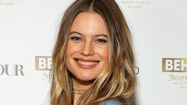behati_prinsloo_bikini_1