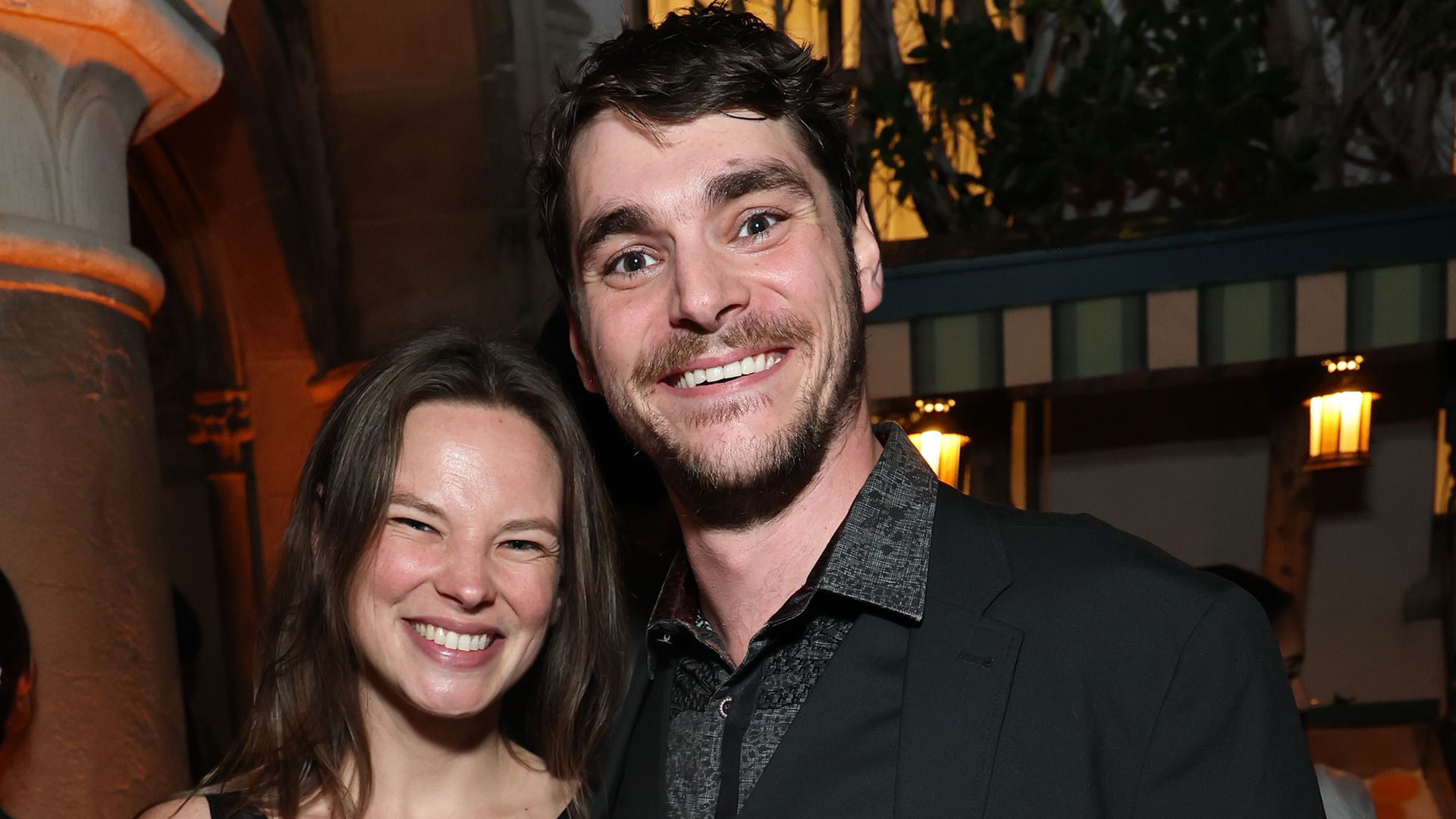 RJ Mitte estaba comprometido con Kennedy Suarez, su pareja desde hacía cinco años