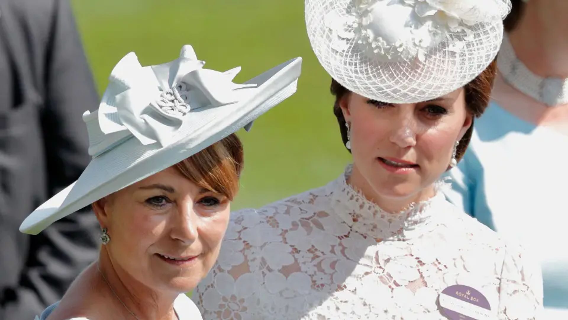 Kate Middleton con su madre, Carole