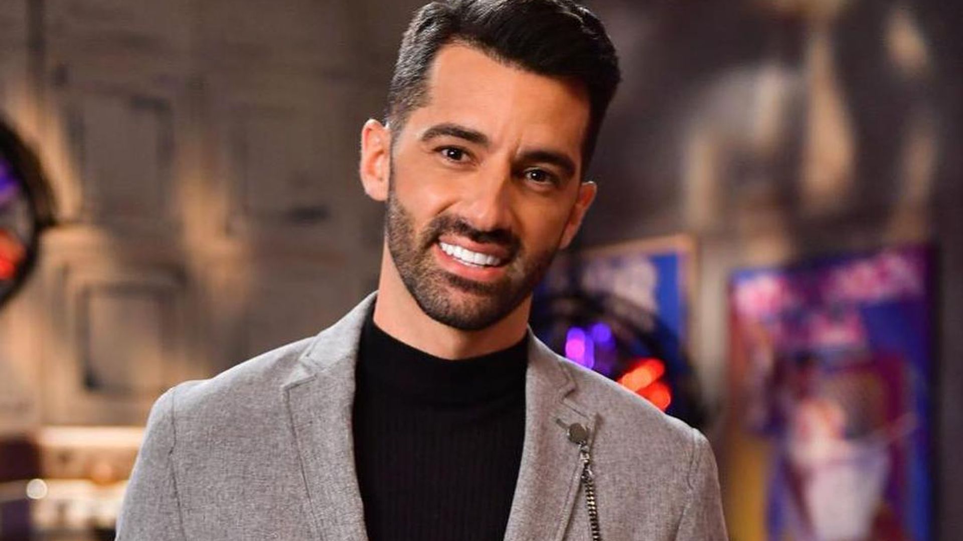Toni Costa ya conoció a su suegra y hasta bailó con ella