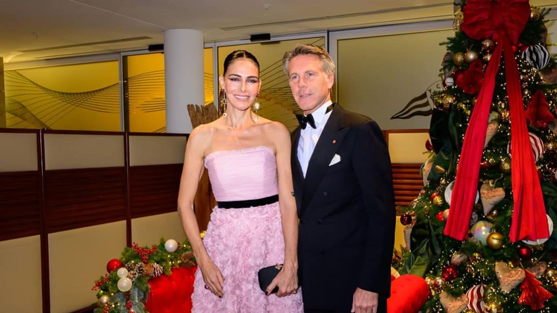 Manuel Filiberto de Saboya junto a Adriana Abascal en la cena benéfica de la delegación de las Órdenes dinásticas de la Casa de Saboya con la presencia de Alberto de Mónaco