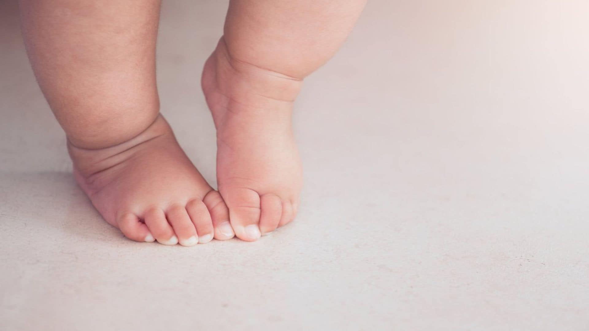 Qué debes saber si tu hijo camina de puntillas