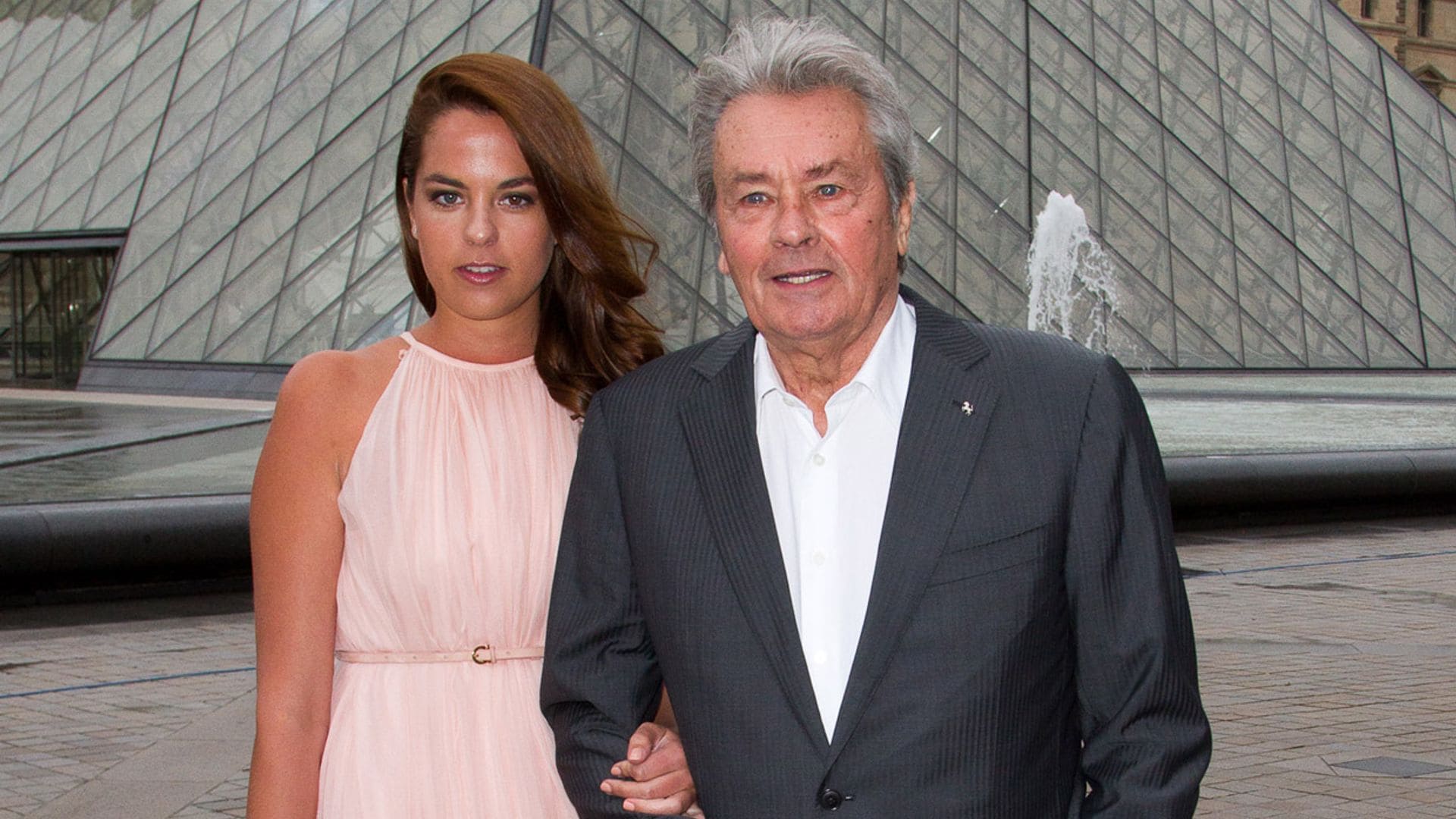 ¿Quiénes son los hijos de Alain Delon?