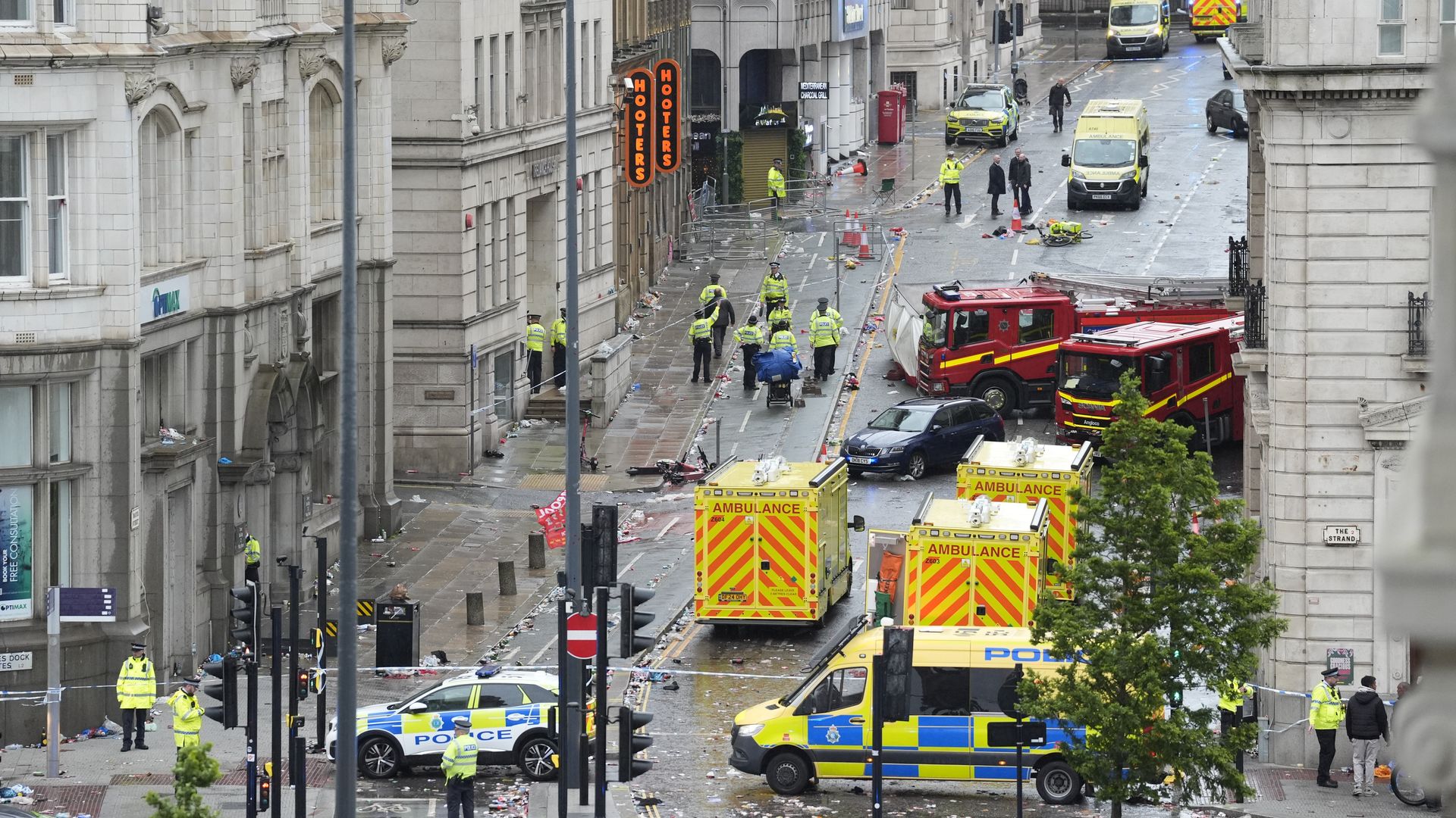 Tragedia en Liverpool deja al menos 27 heridos en medio del festejo de la Premier League