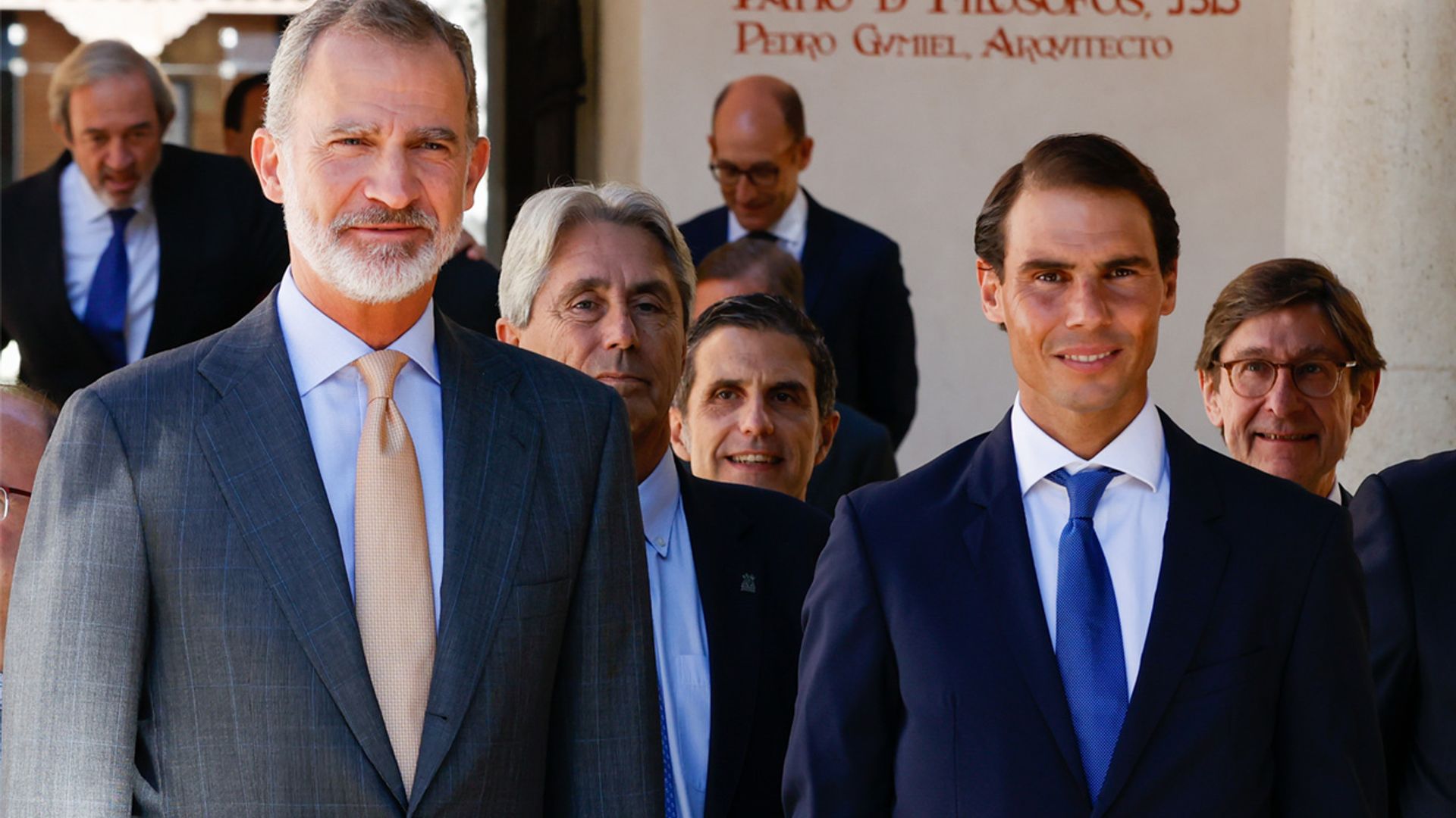 Nadal recibe un premio de manos del Rey y habla de su próxima paternidad