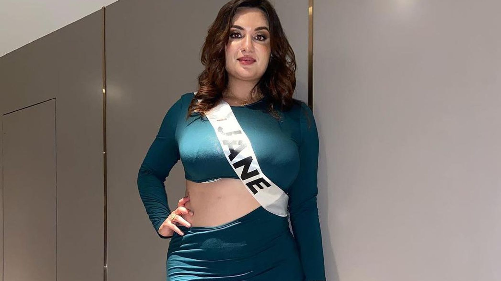 Miss Nepal busca romper esquemas con sus curvas en Miss Universe 2023