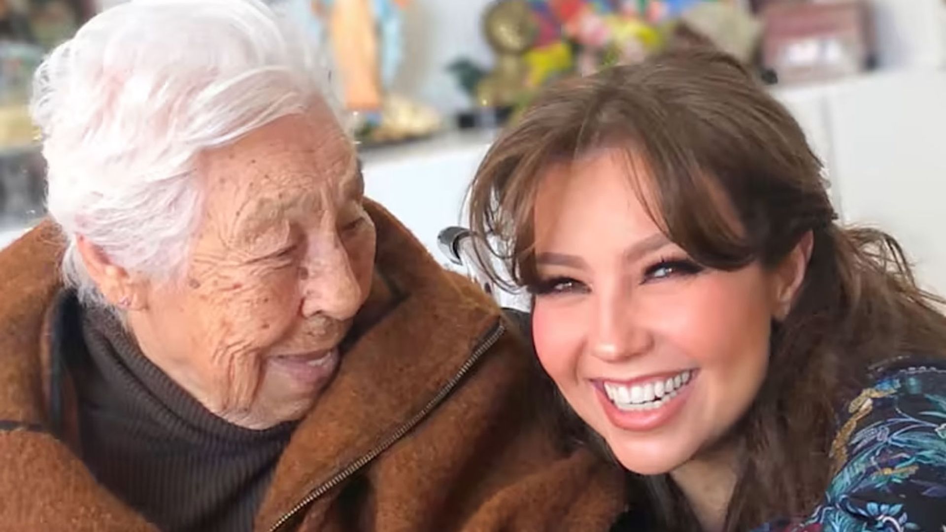La conmovedora despedida de Thalia a su abuela, fallecida a los 104 años