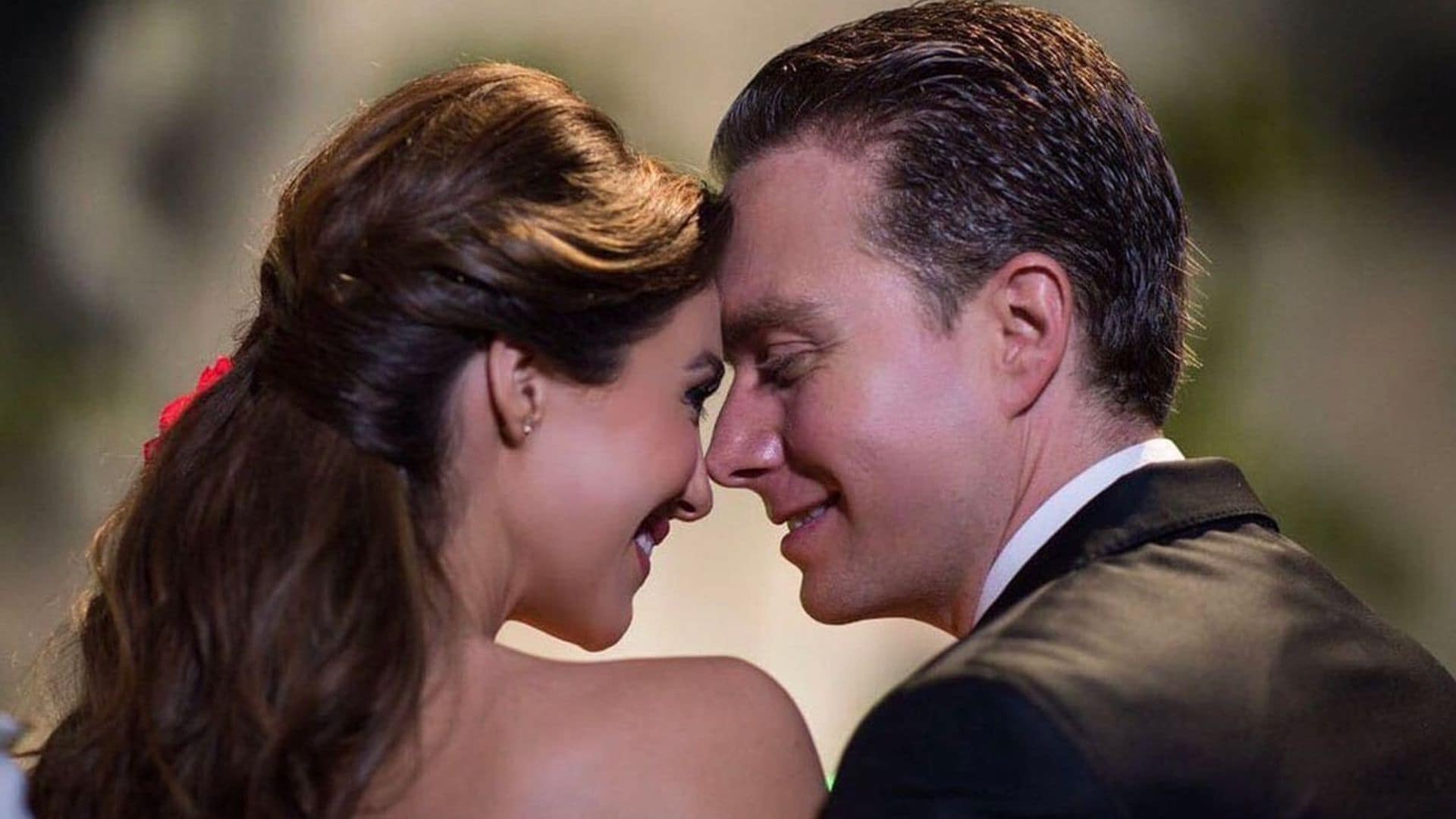 Anahí y Manuel Velasco celebran una década de amor: ‘¡Felices 10 años de novios!’