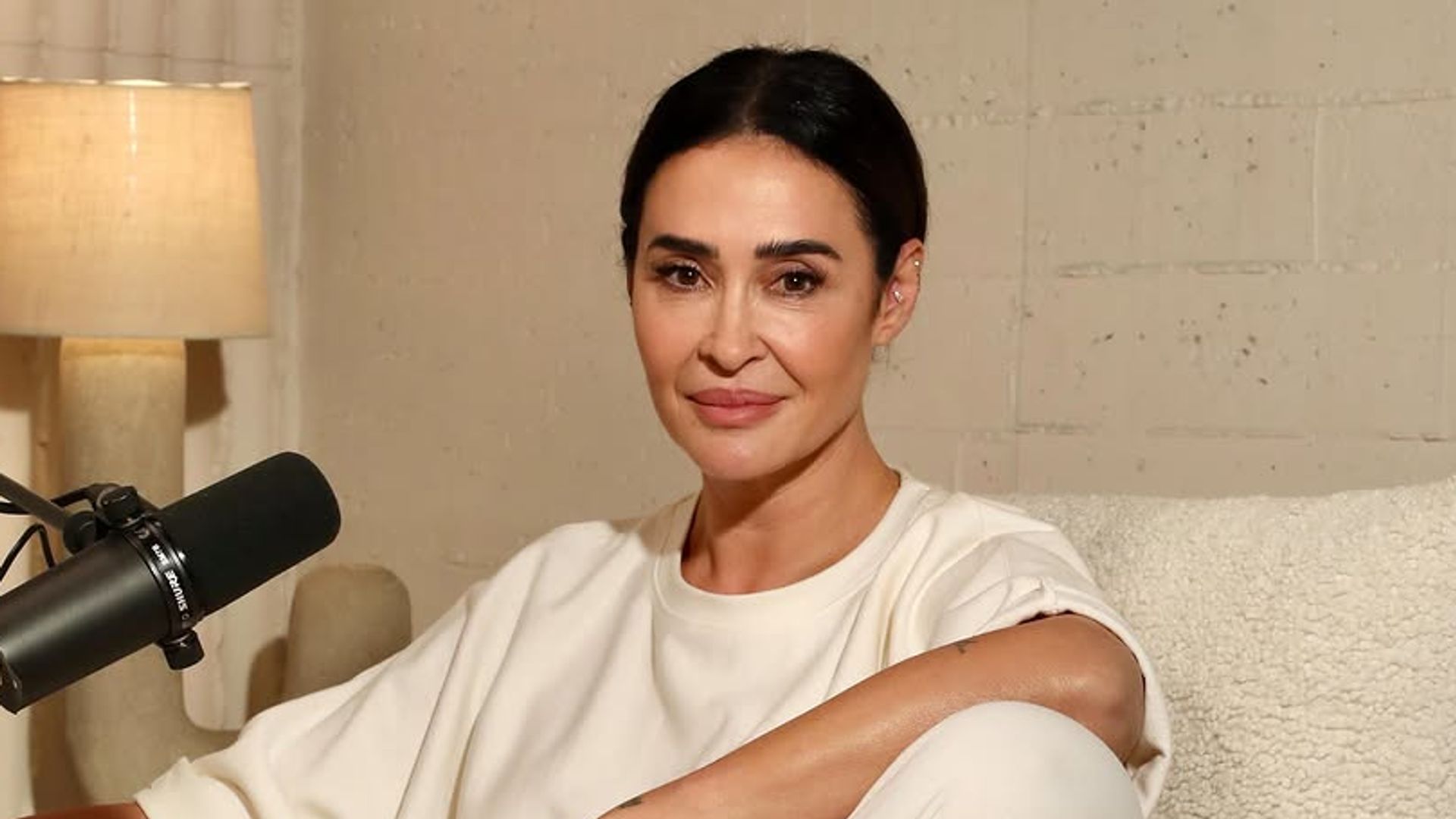 Vicky Martín Berrocal en el set de su podcast, 'A solas con'