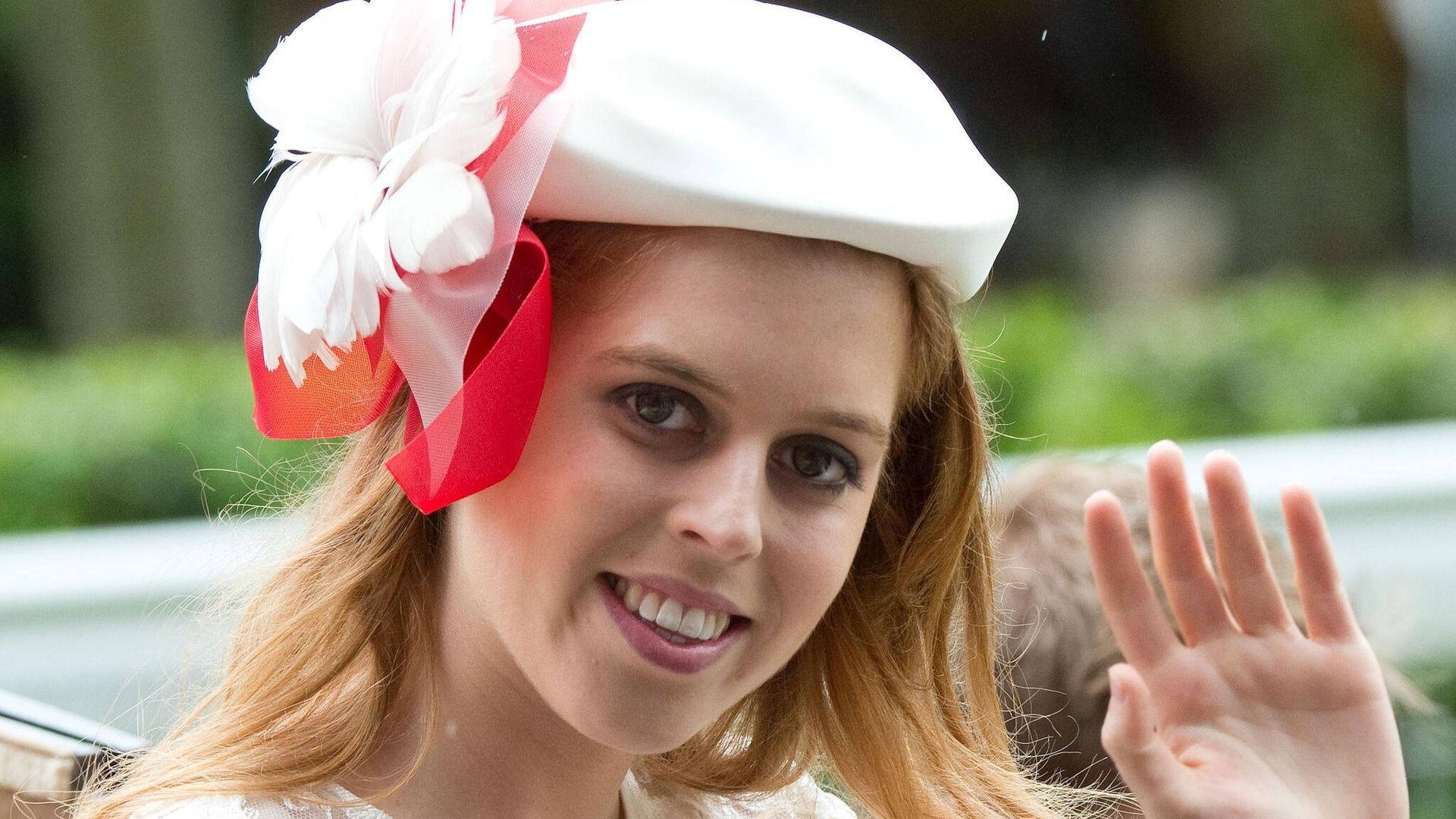 La princesa Beatriz hereda los títulos de la familia de Edoardo Mapelli tras su boda real secreta