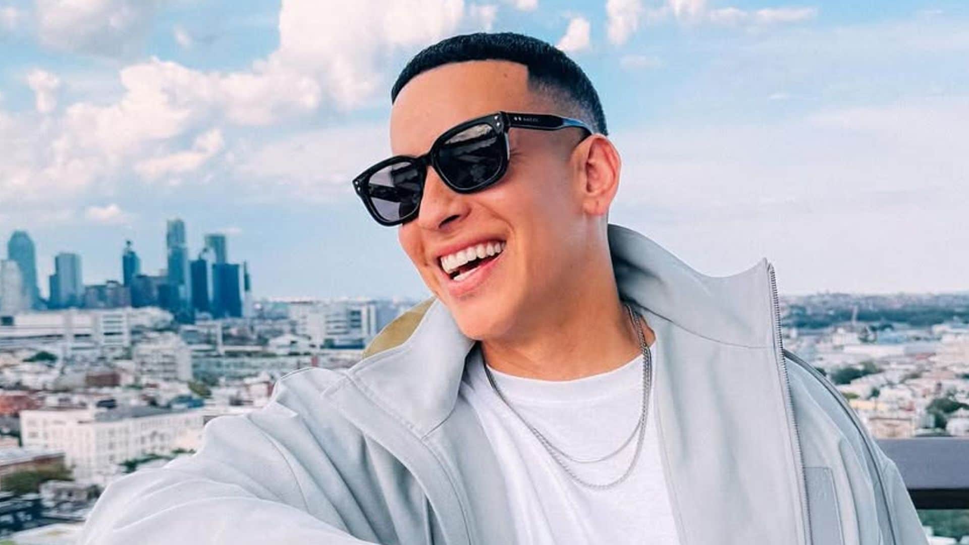 Daddy Yankee celebra sus 50 años con una profunda reflexión en medio de un proceso legal 