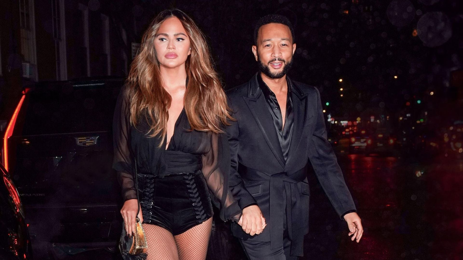 Chrissy Teigen, mujer de John Legend, desafía el invierno de Nueva York con paso firme