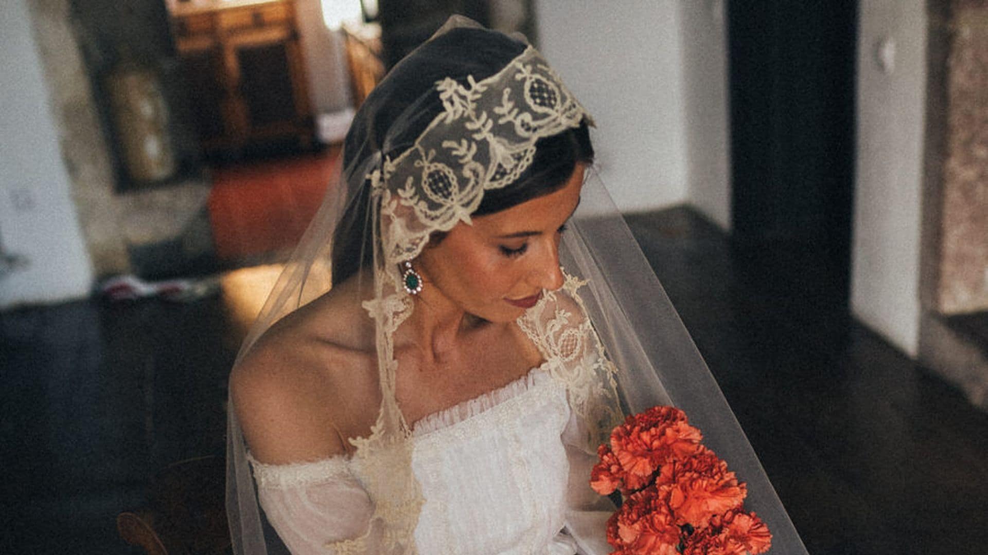 Ramos de novia de un solo tipo de flor que son la nueva obsesión de las prometidas con estilo