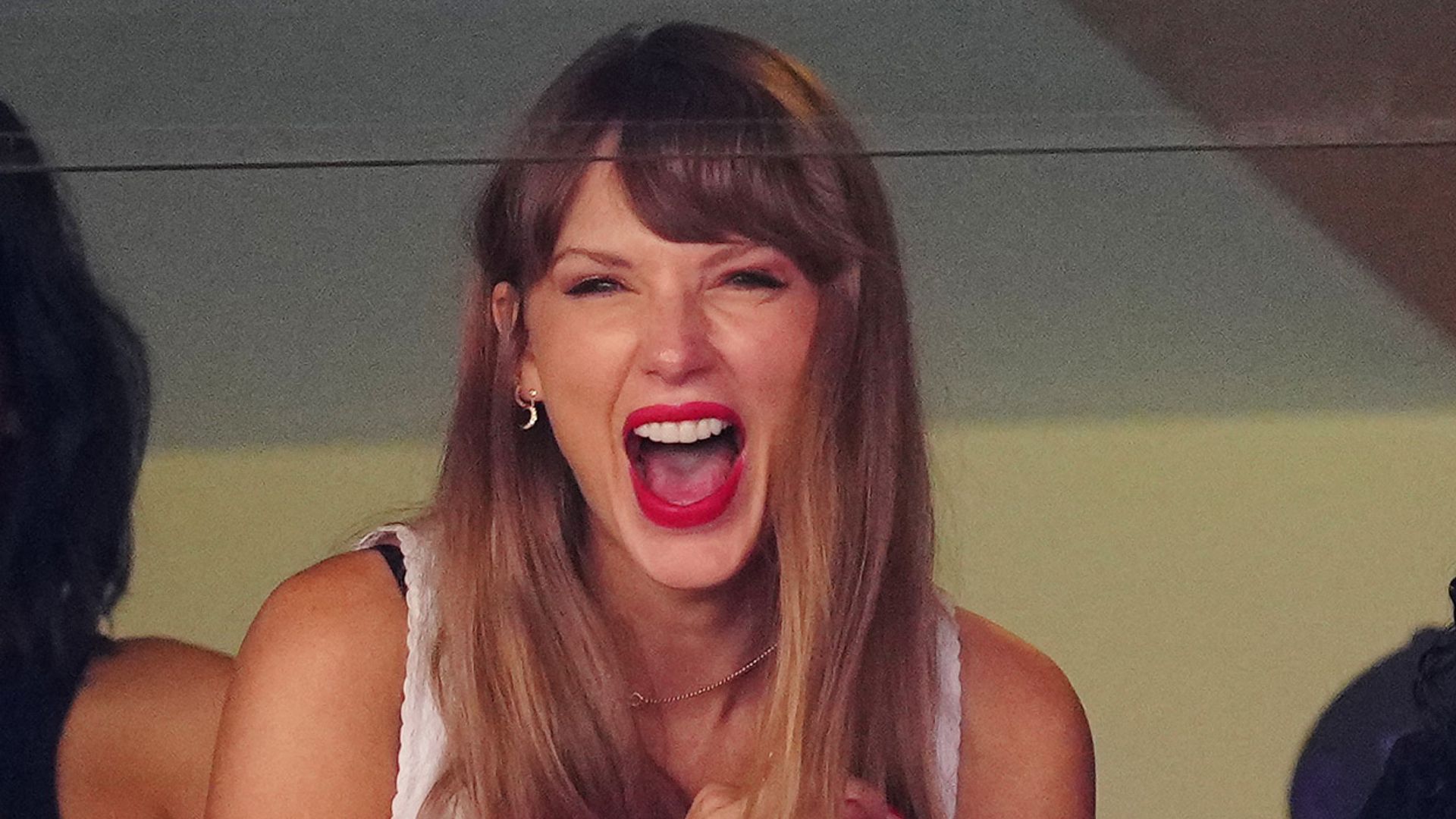 Las imágenes de Taylor Swift que alimentan los rumores de romance con Travis Kelce