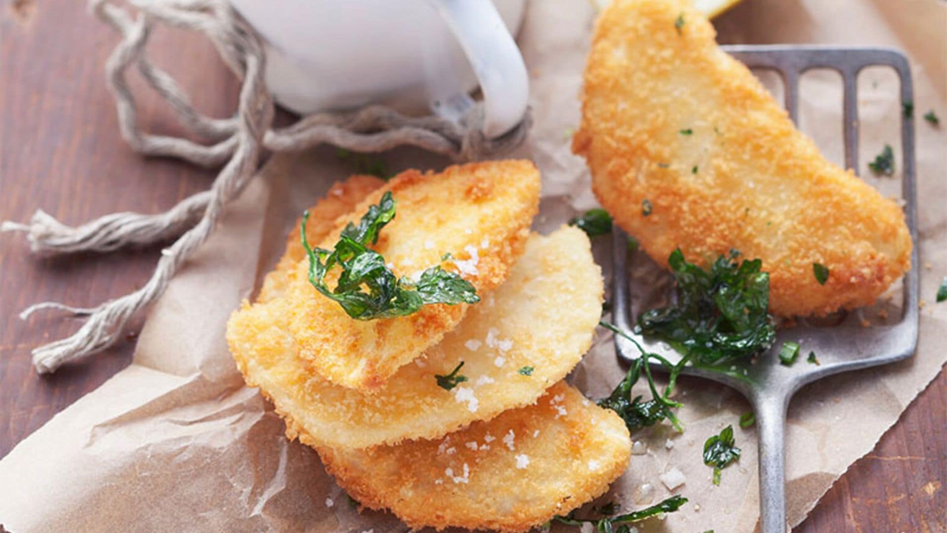 Escalopes de apionabo con quark de hierbas aromáticas