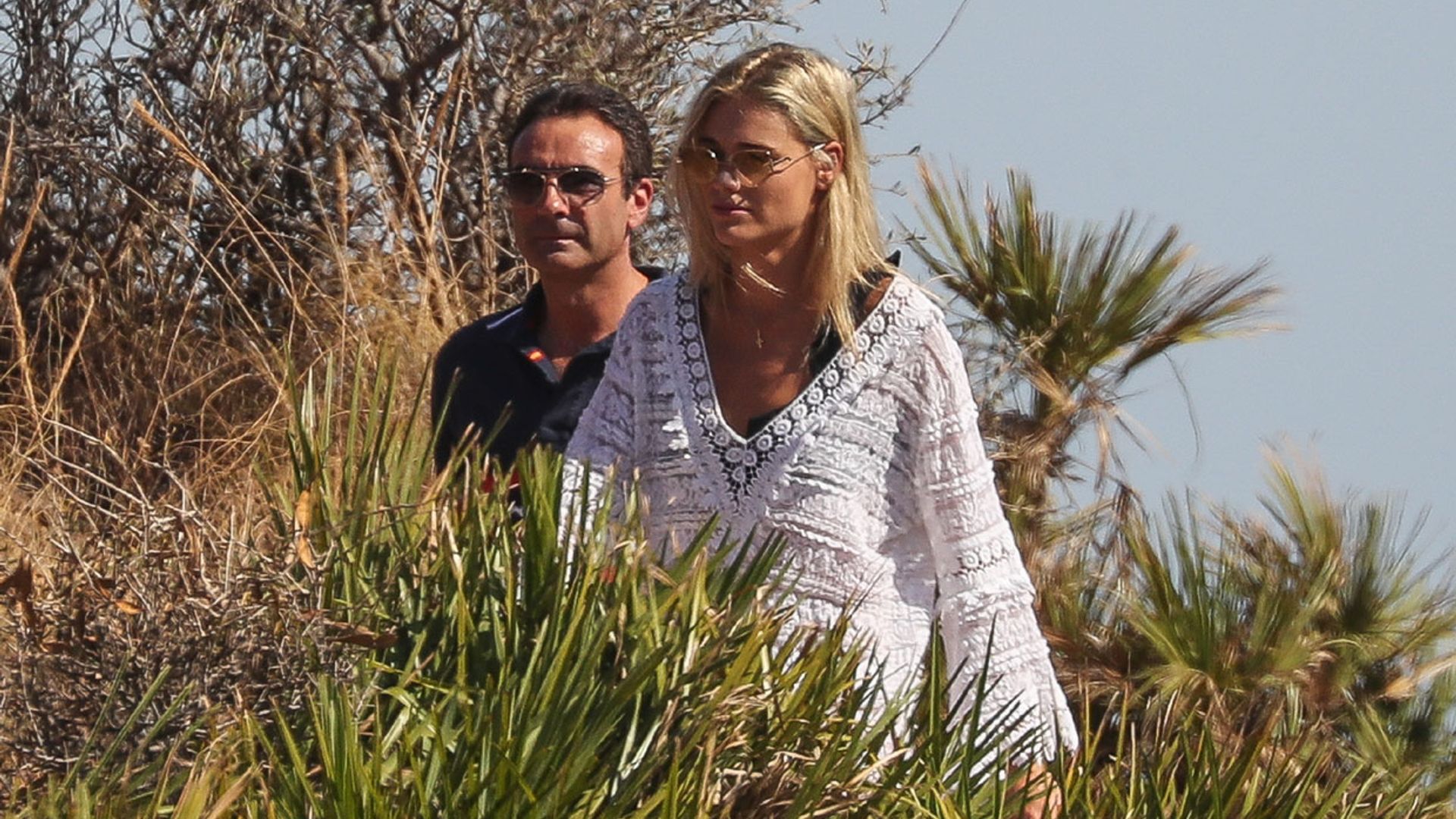 La excursión de Enrique Ponce y Ana Soria por el Cabo de Gata