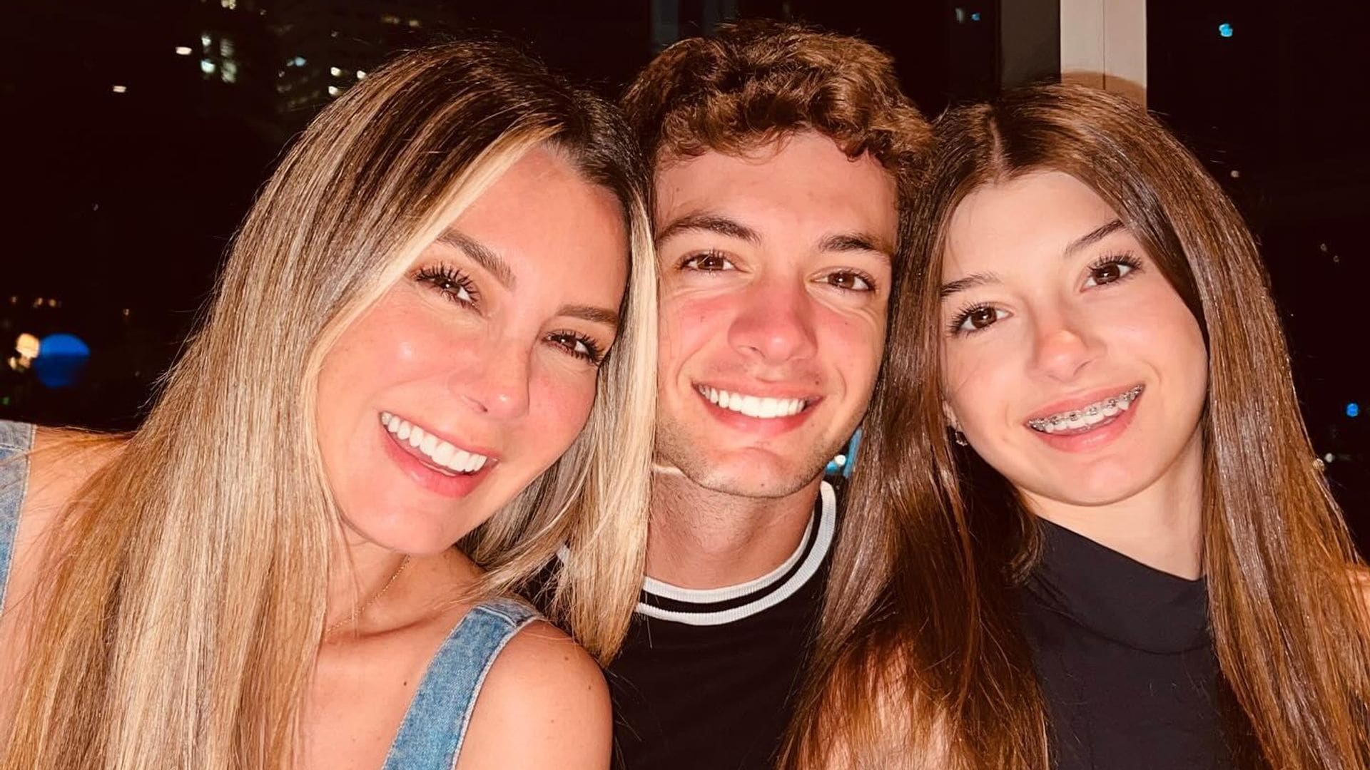 Elizabeth Gutiérrez y Kailey se reúnen con la novia de ‘Tophy’ para apoyarlo en su partido de béisbol