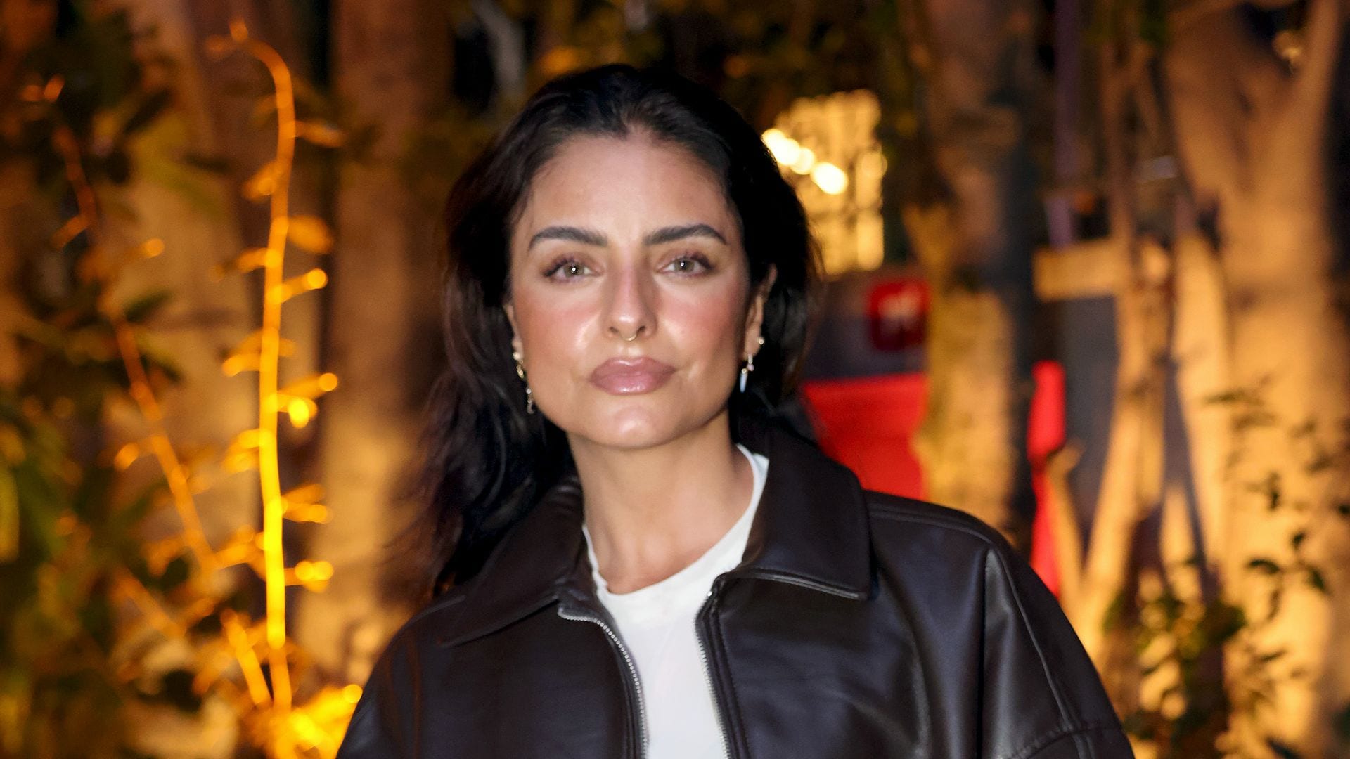 Aislinn Derbez.