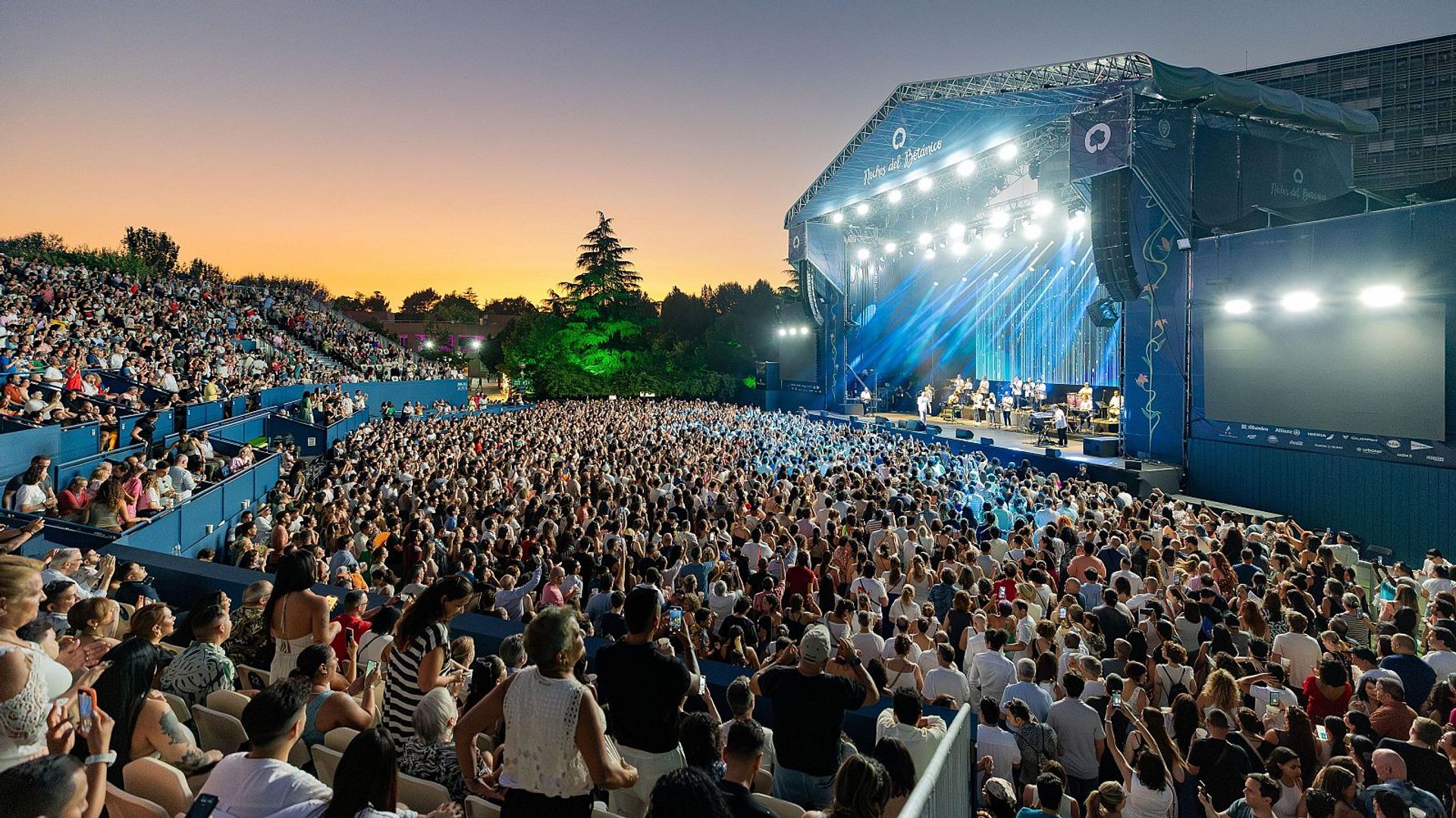 Planes para este finde en Madrid: noches musicales, romerías, jardines con arte, un paseo por el Nilo y visita al escenario real de 'La Casa de Papel'