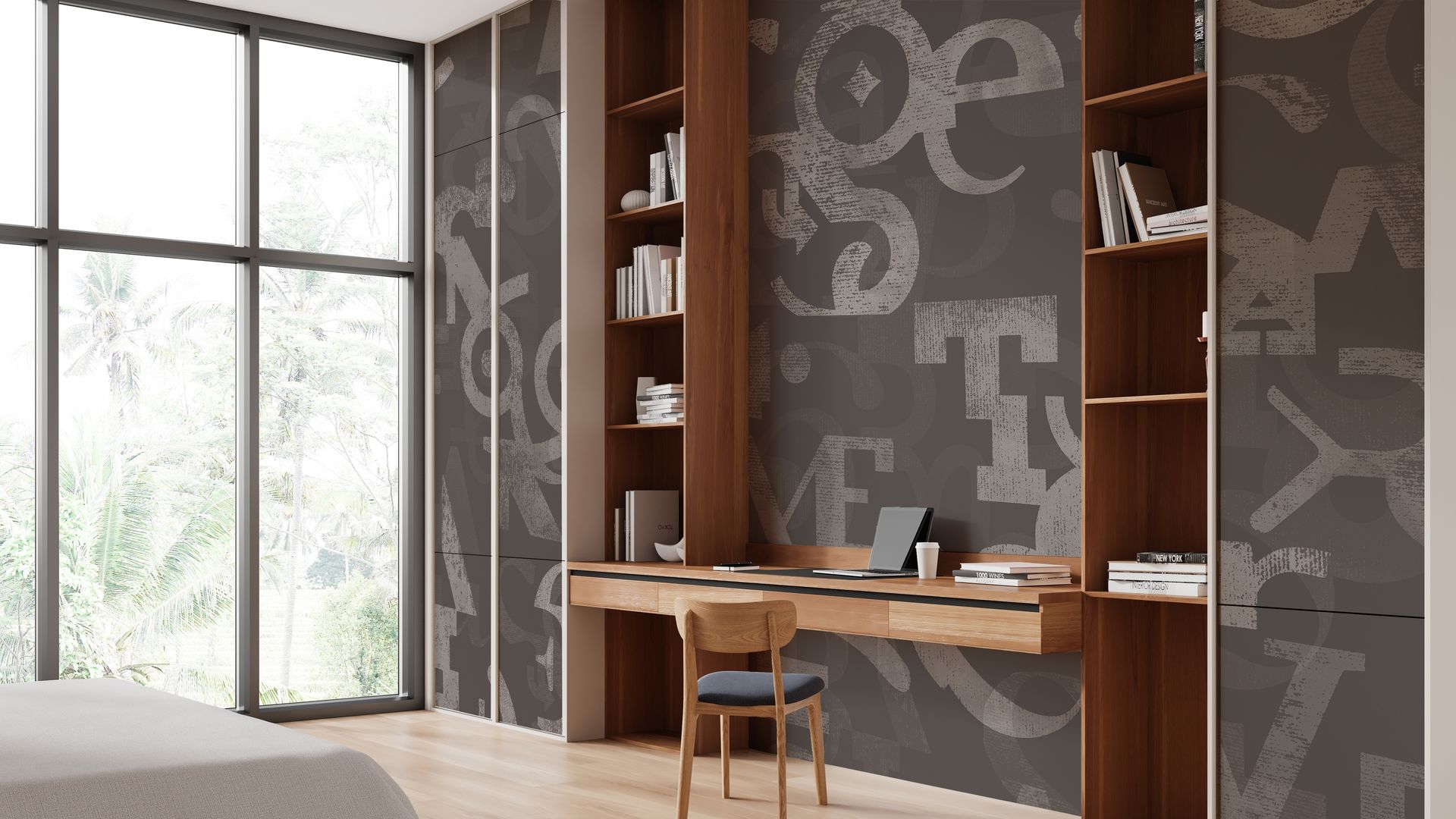 Dormitorio con armarios forrados con papel pintado, escritorio, silla, gran ventanal y suelo de madera