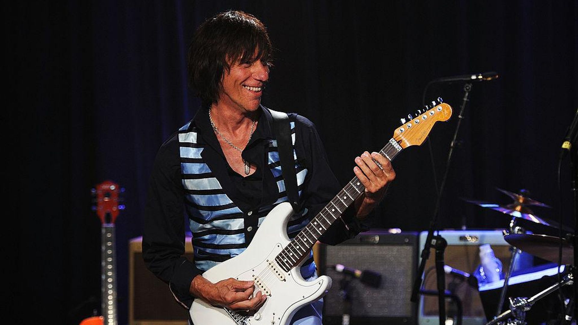 Fallece Jeff Beck, uno de los mejores guitarristas del mundo, a los 78 años