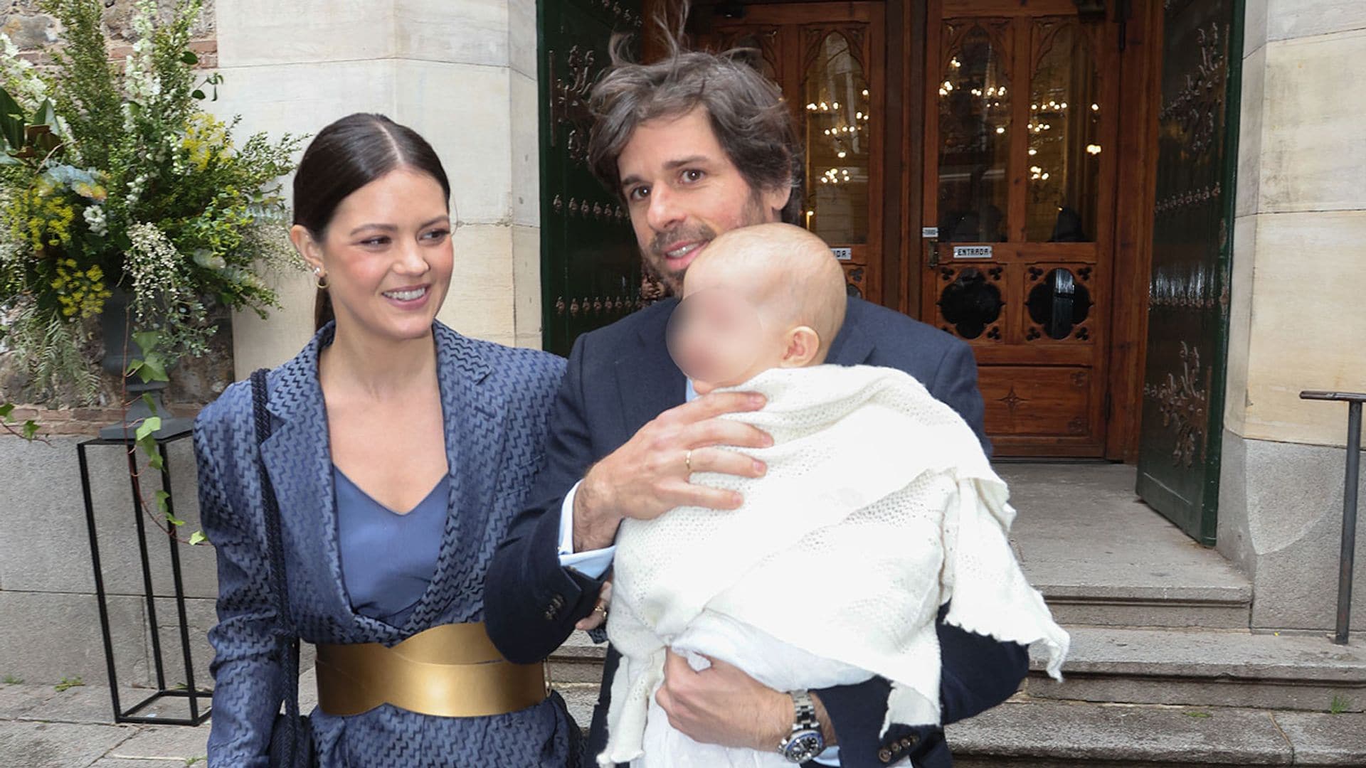 Isabelle Junot y Álvaro Falcó bautizan a su hija Philippa rodeados de familiares y amigos
