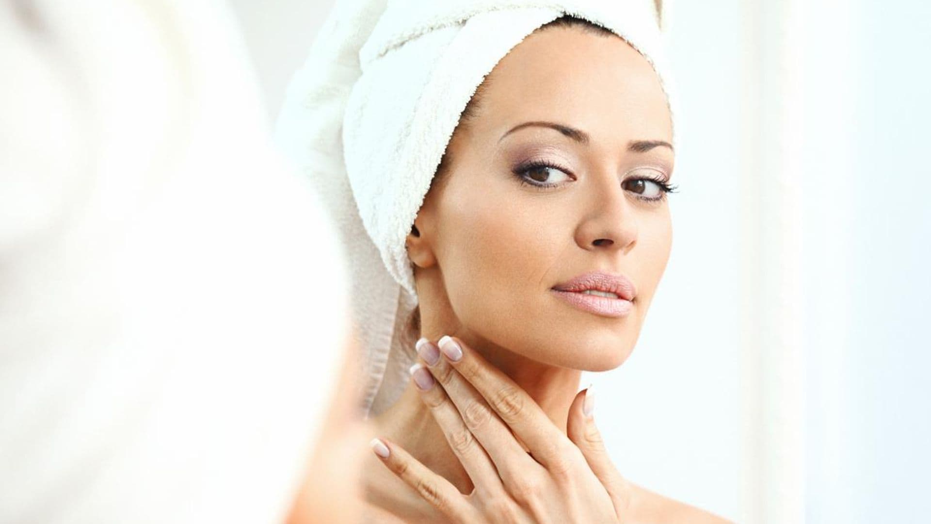 ¡Sin agujas ni cirugía! 9 productos –con ‘efecto relleno’– para batallar contra las líneas finas