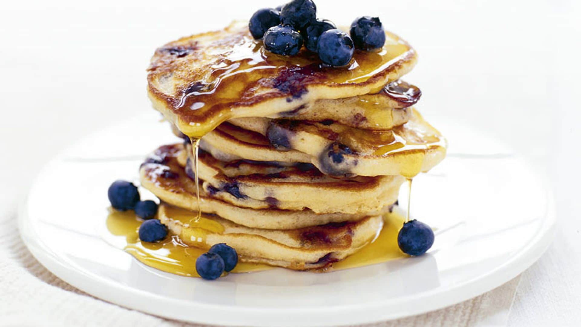Tortitas de arándanos con miel