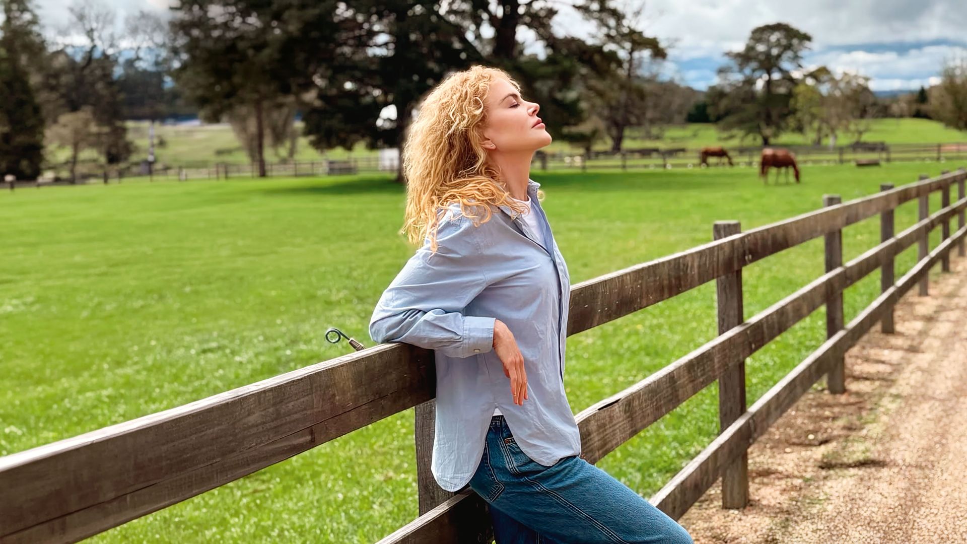 Una imagen de la actriz Nicole Kidman en campo abierto