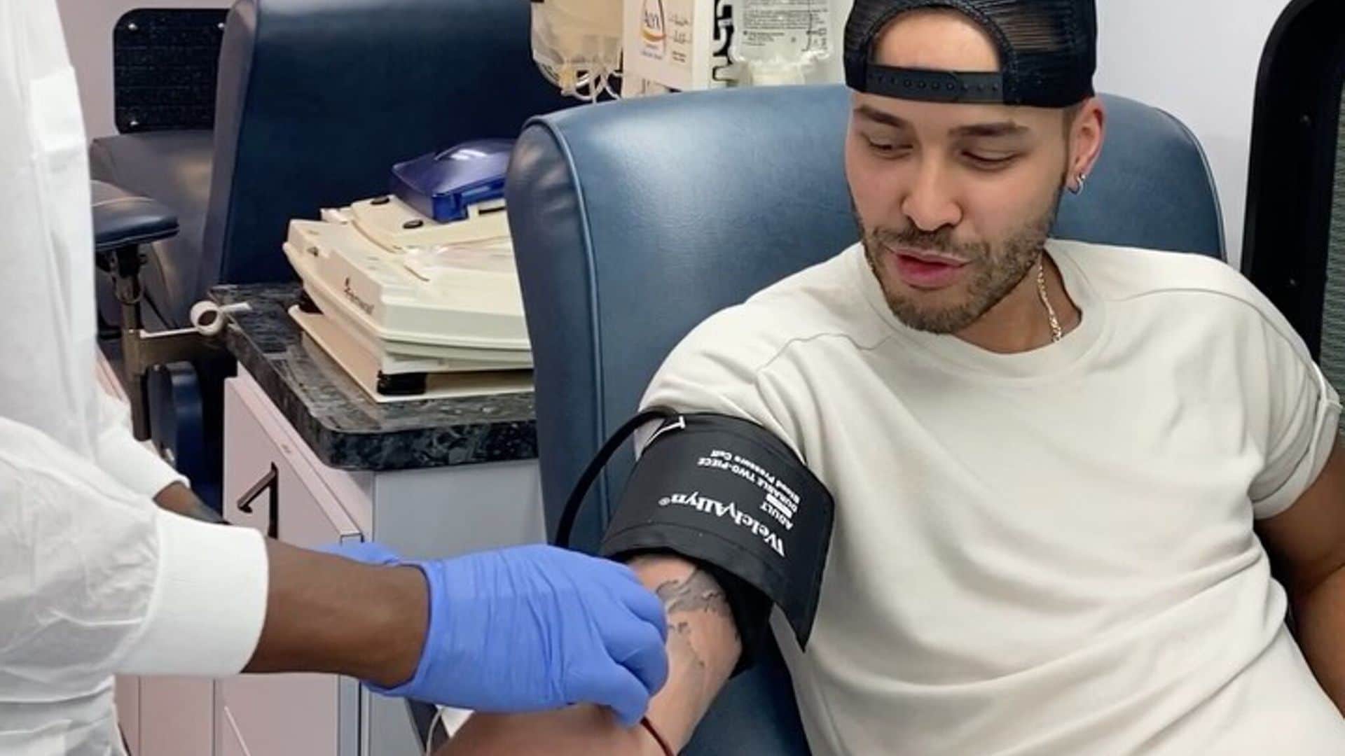 Tras superar el COVID-19, Prince Royce dona su plasma