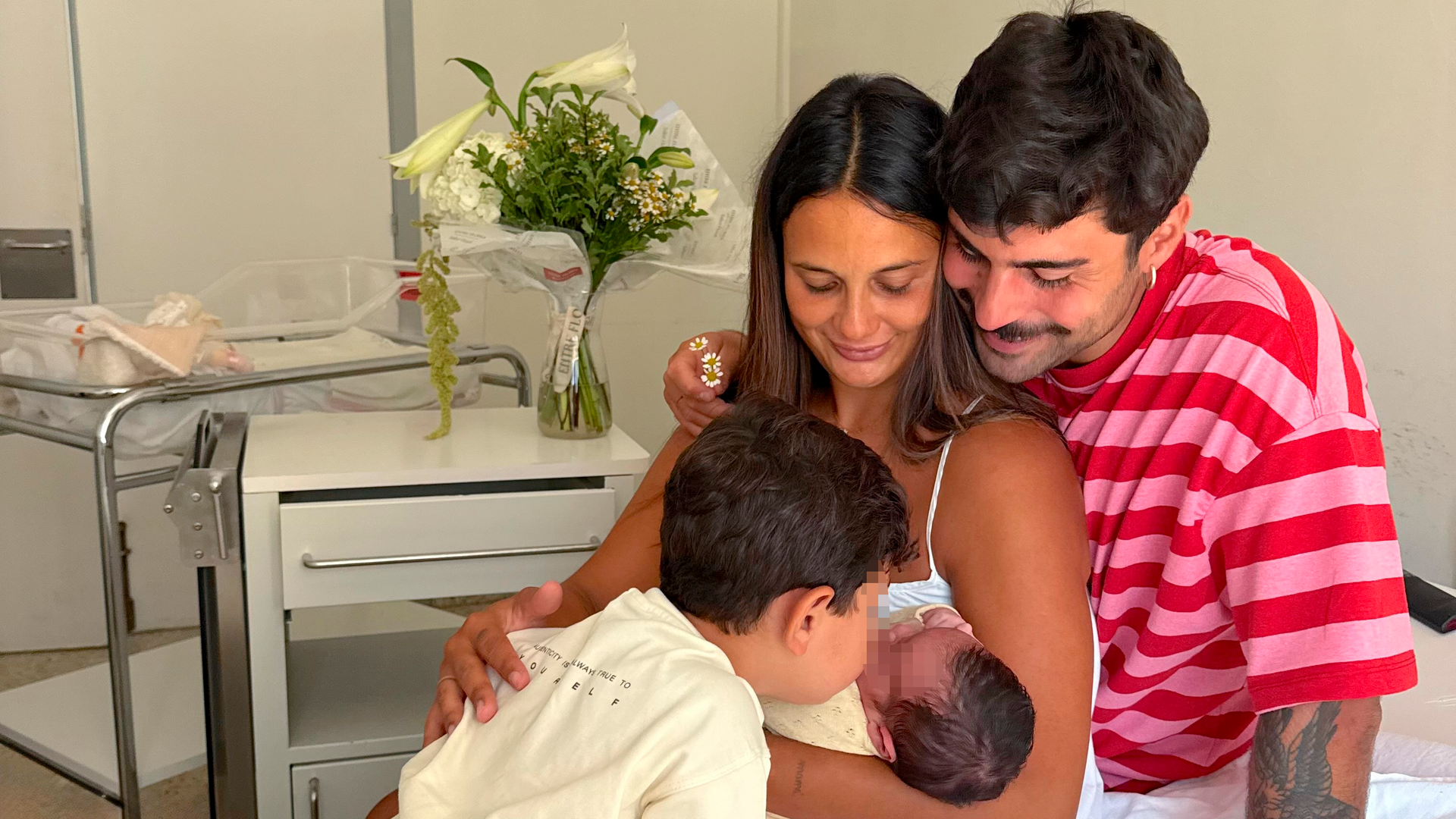 Lara Tronti y Hugo Pérez dan la bienvenida a su segundo hijo