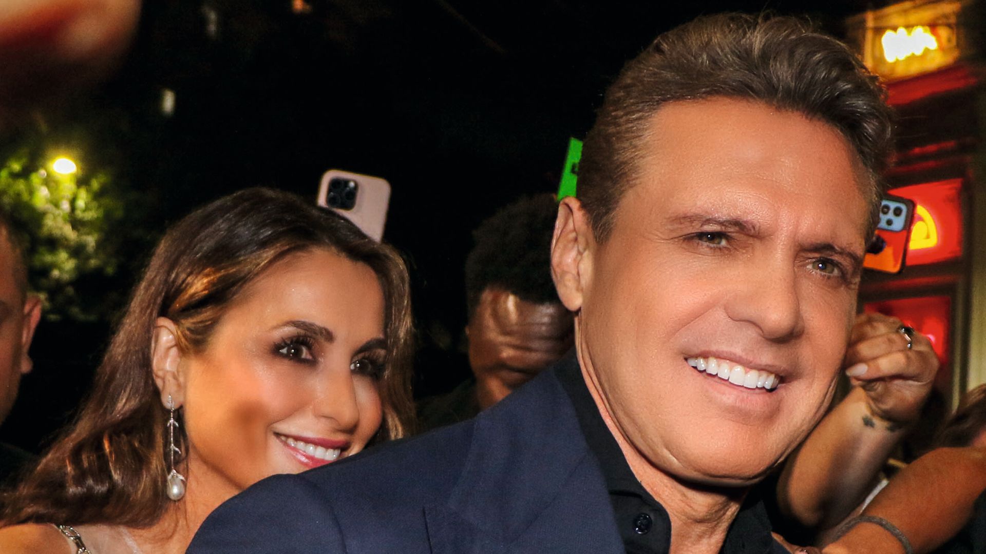 Luis Miguel y Paloma Cuevas: baño de multitudes en Buenos Aires, en la recta final de su histórica gira
