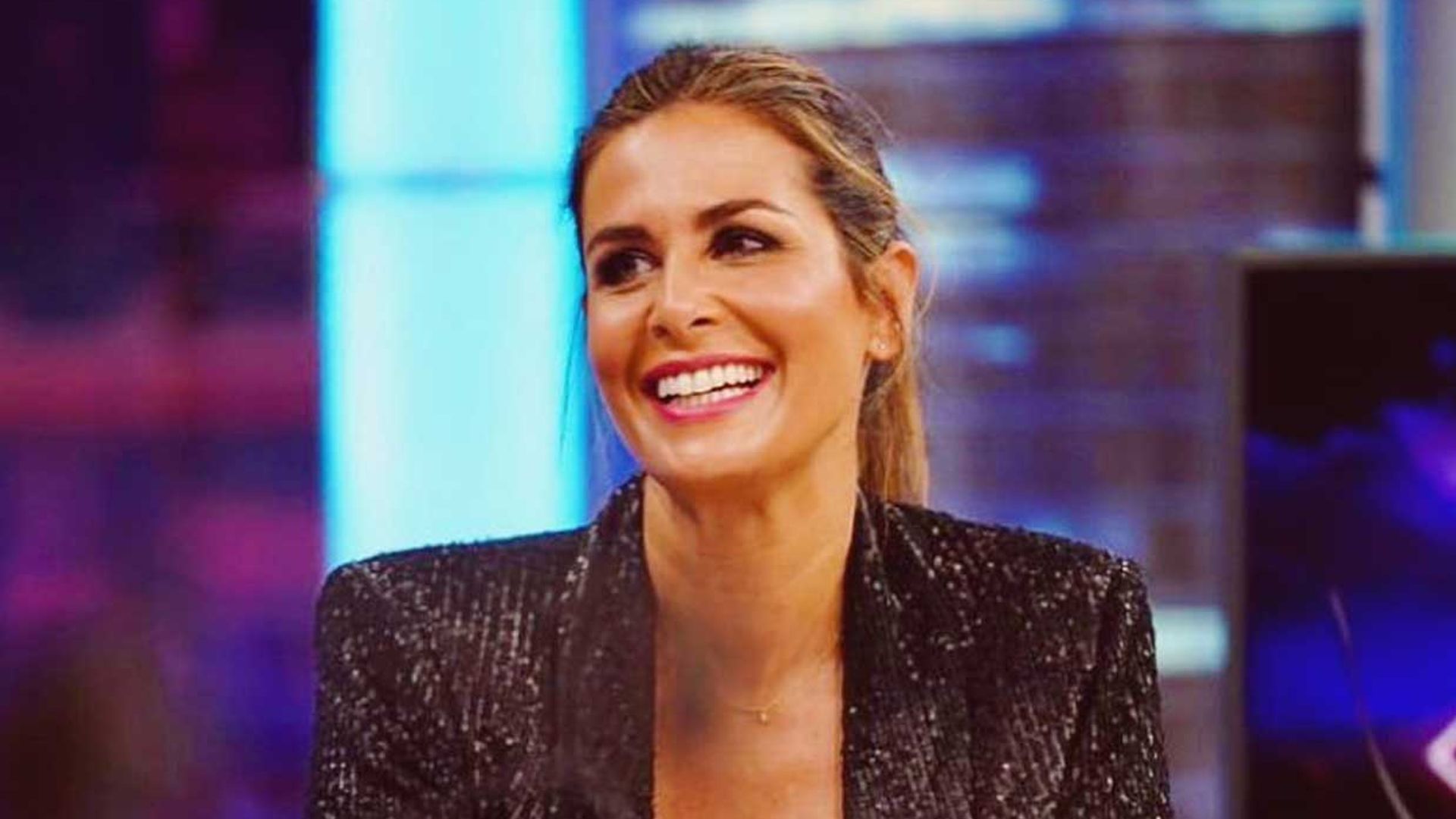 El plan perfecto de Nuria Roca en un día nublado y frío ¿adivinas cuál es?