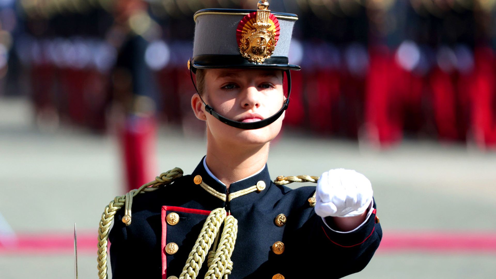'Leonor lucía majestuosa ante sus orgullosos padres': así refleja la prensa internacional la jura de bandera de la Princesa