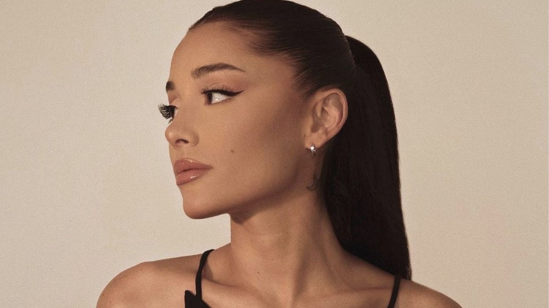 El truco viral con el que lograr la coleta más imitada de Ariana Grande
