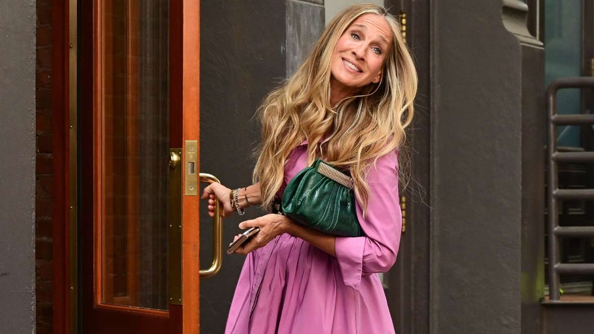 Entre todos los looks que llevará Carrie Bradshaw en la nueva serie, hay uno que vimos hace 15 años