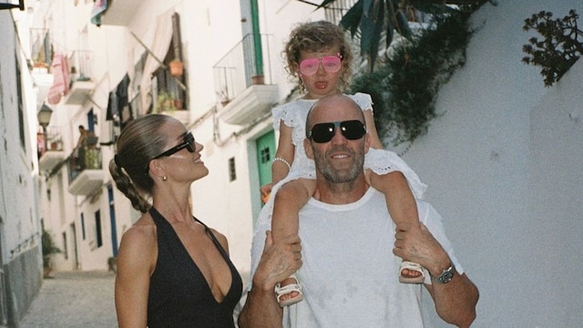Jason Statham y Rosie Huntington-Whiteley en Ibiza, agosto 2024