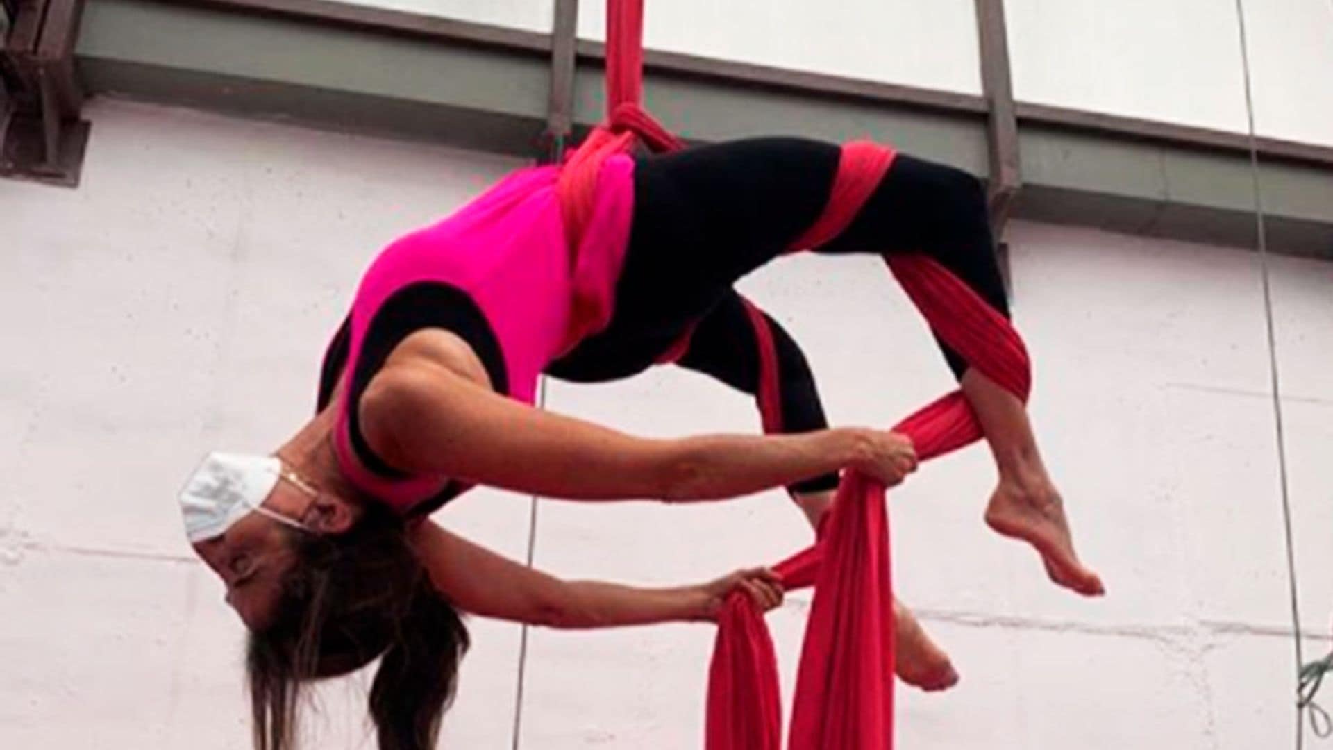 Como una artista de circo: Paz Padilla se supera a sí misma con sus acrobacias