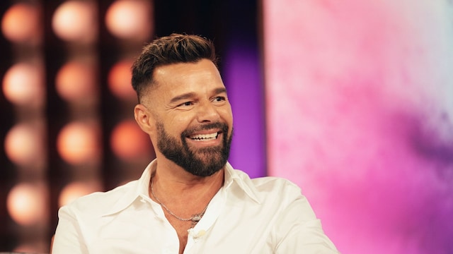 THE KELLY CLARKSON SHOW -- Episode 7I110 -- Pictured: Ricky Martin -- (Photo by: Weiss Eubanks/NBCUniversal via Getty Images)